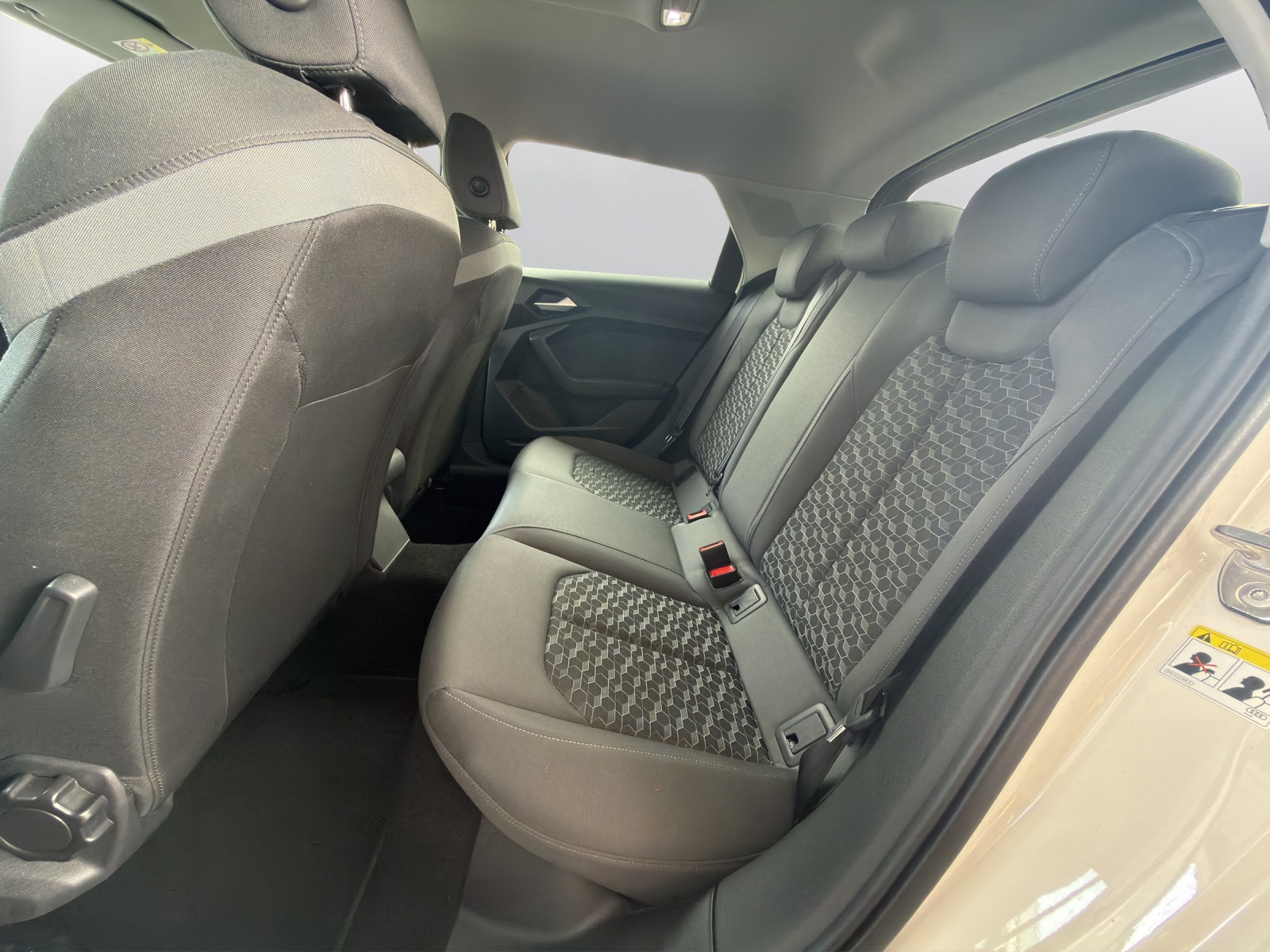AUDI A1 Sportback 35 TFSI S-tronic-image-10