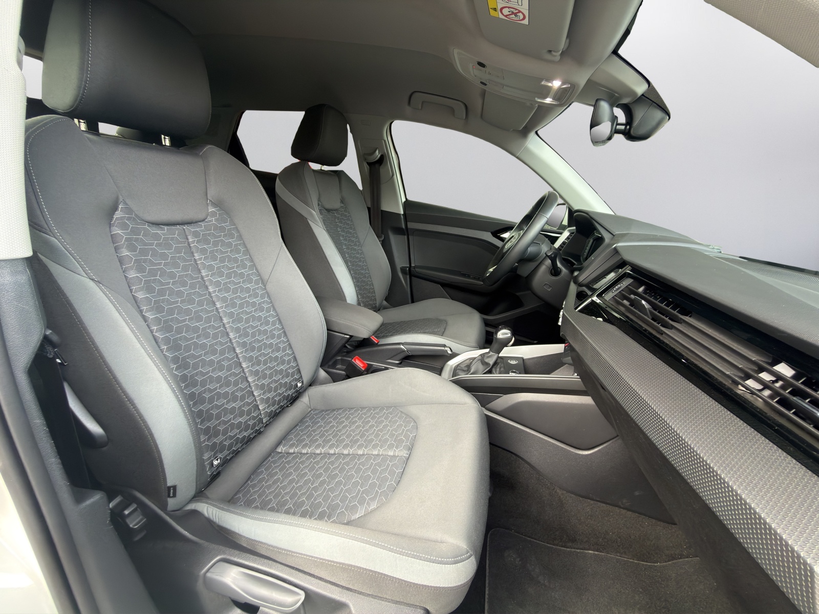AUDI A1 Sportback 35 TFSI S-tronic-image-13