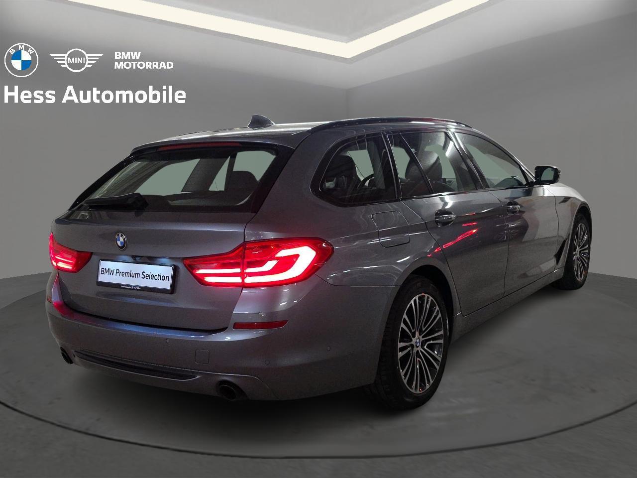 BMW 520d xDrive Touring Sport Line-image-2