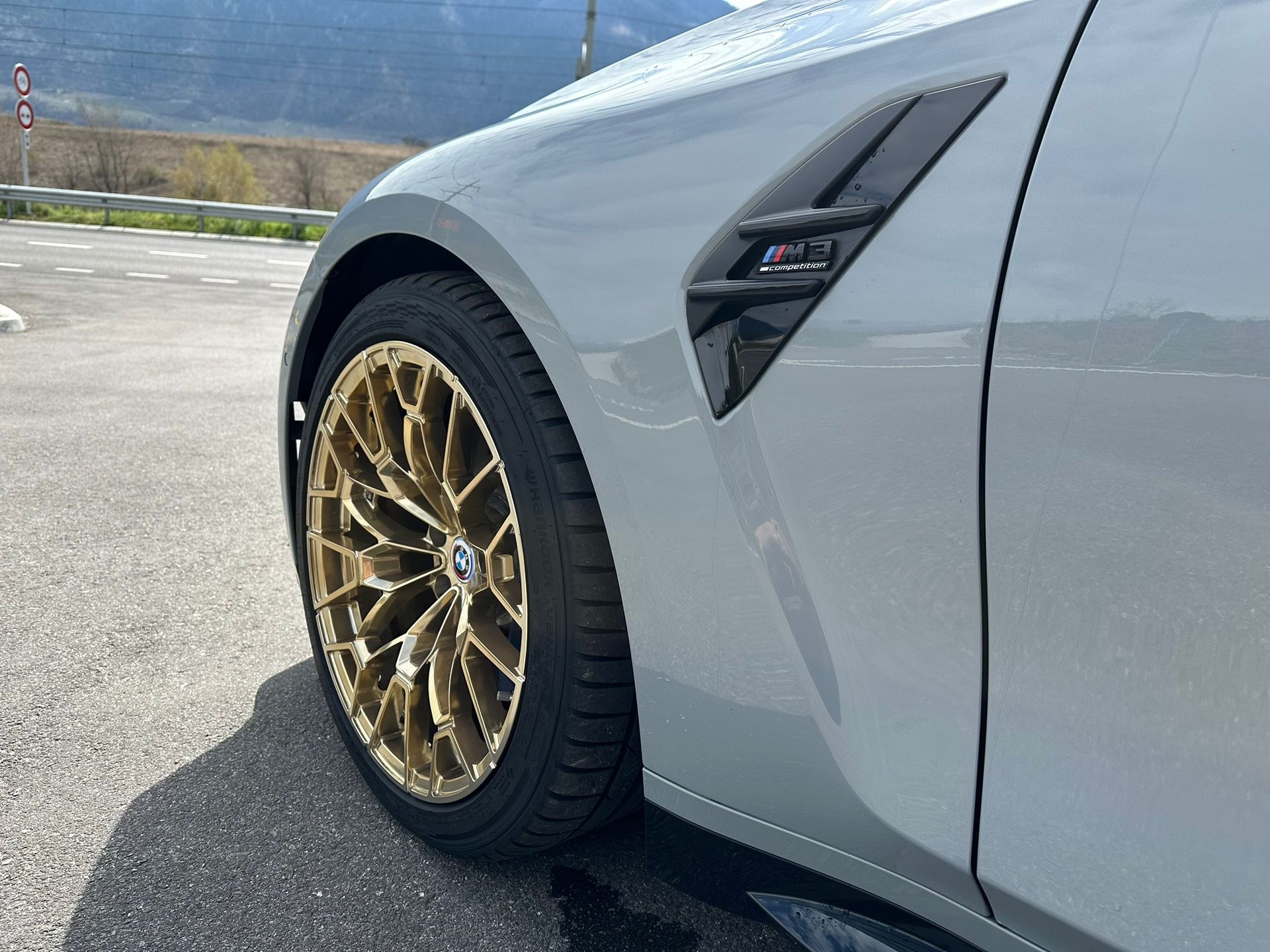 BMW M3 Competition M xDrive-image-15