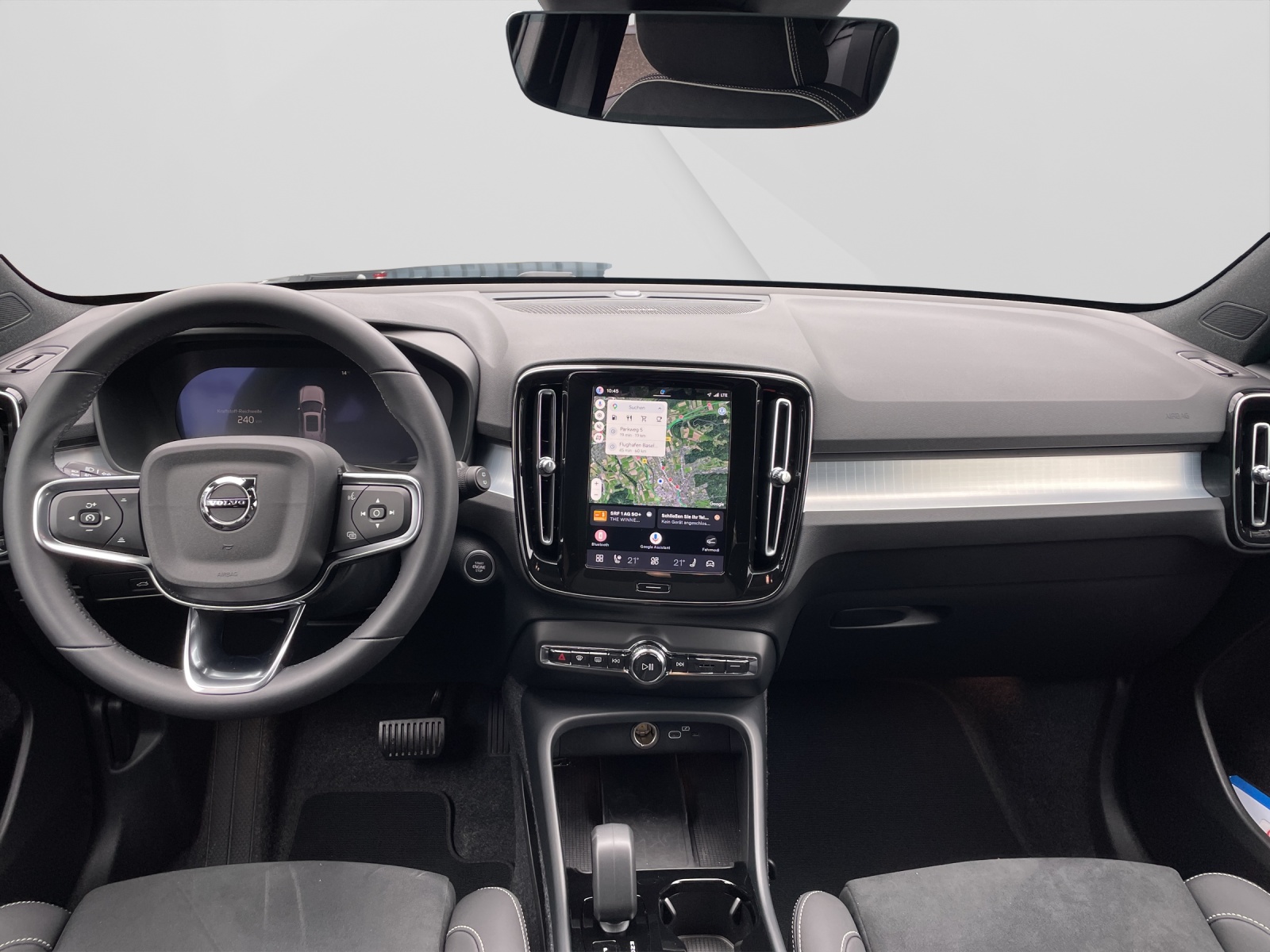 VOLVO XC40 2.0 B4 MH Plus Dark-image-10
