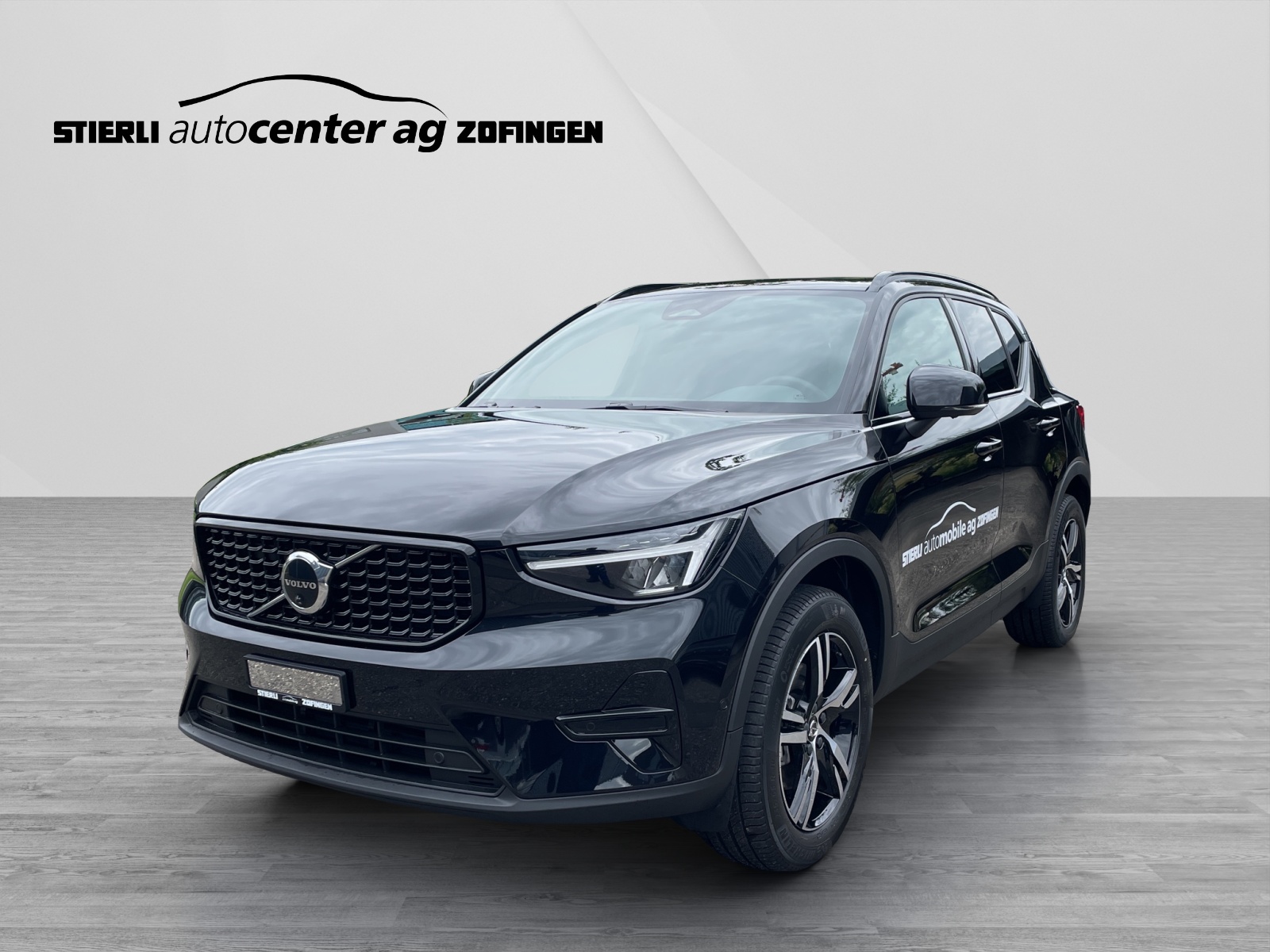 VOLVO XC40 2.0 B4 MH Plus Dark-image-0