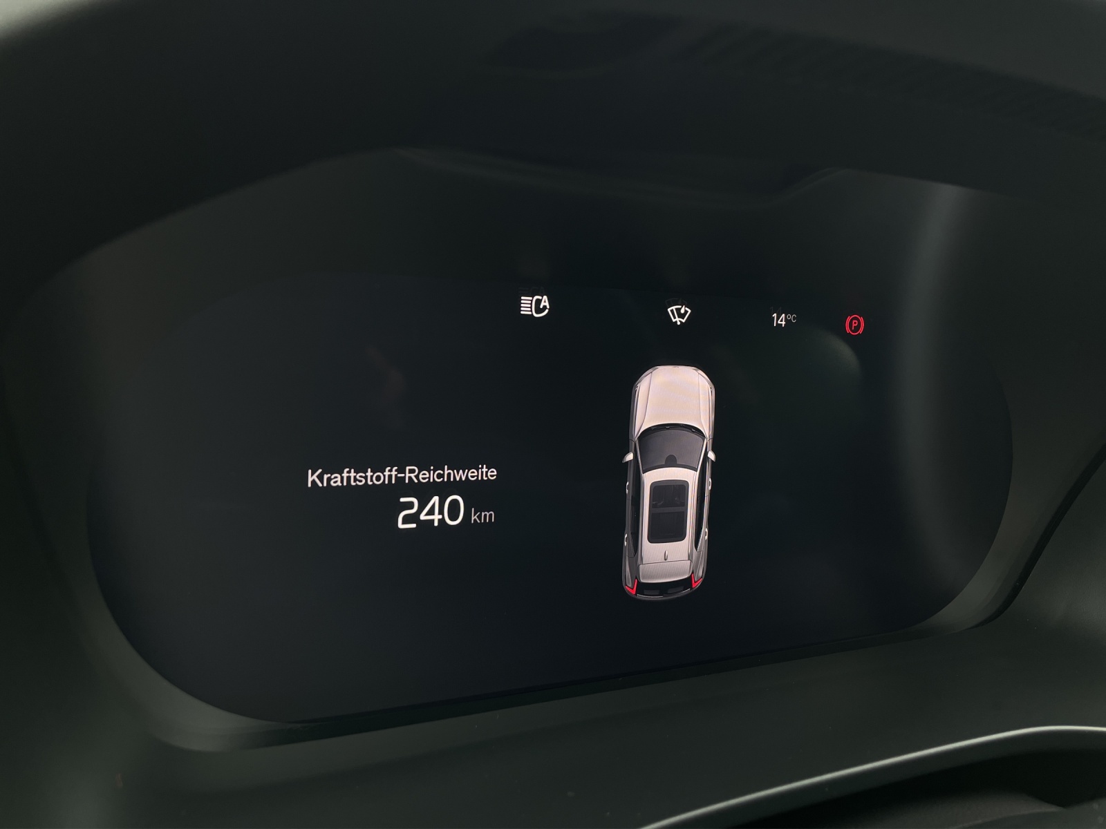 VOLVO XC40 2.0 B4 MH Plus Dark-image-15