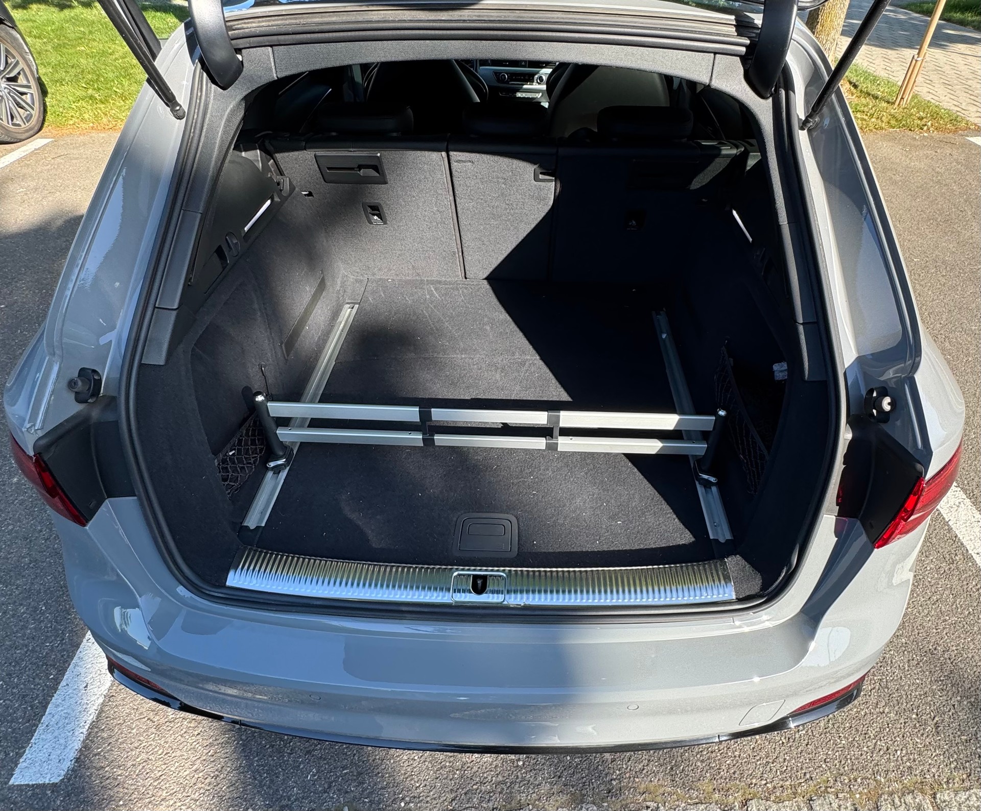 AUDI RS4 Avant 2.9 TFSI quattro tiptronic-image-10