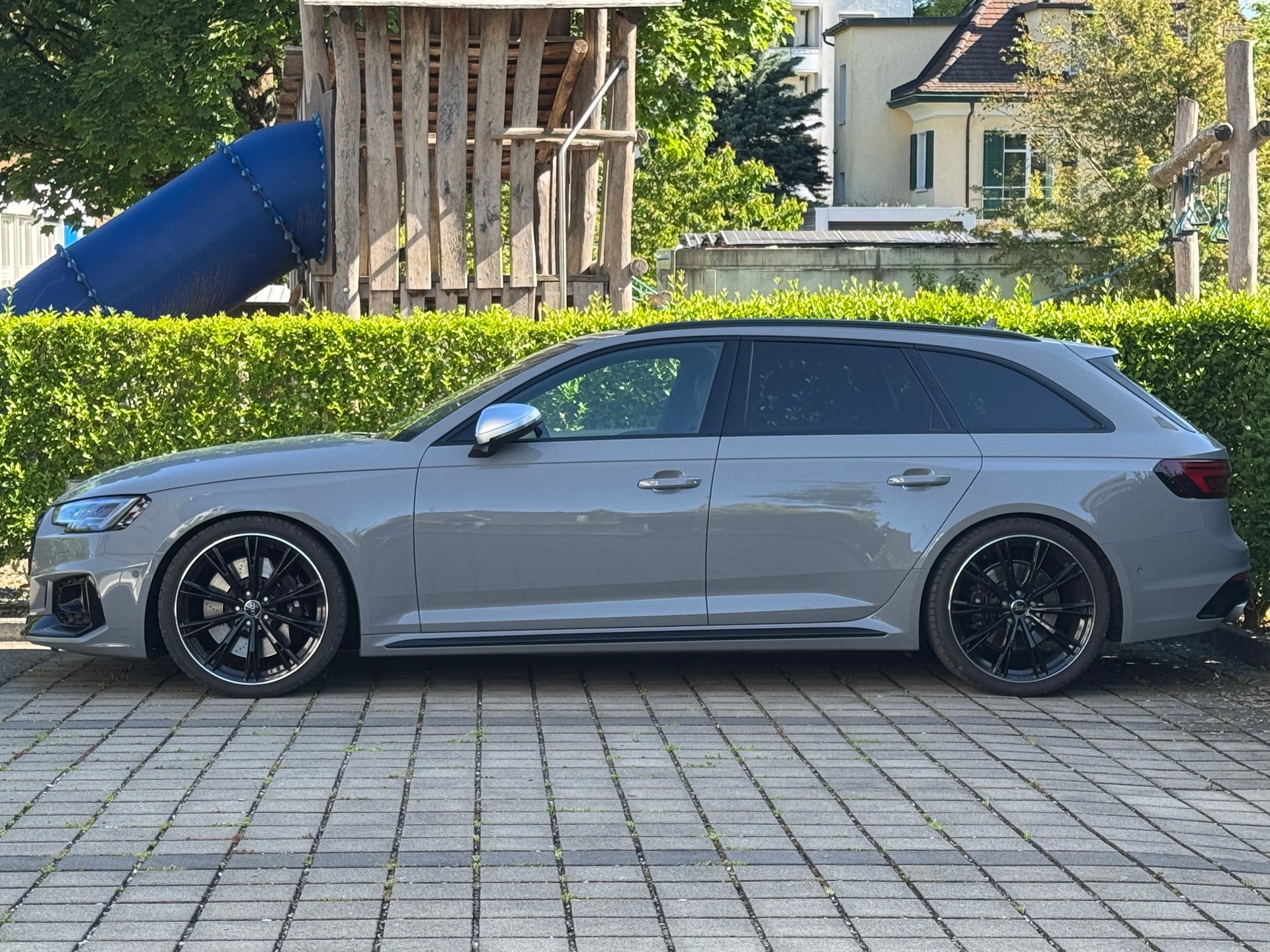 AUDI RS4 Avant 2.9 TFSI quattro tiptronic-image-1