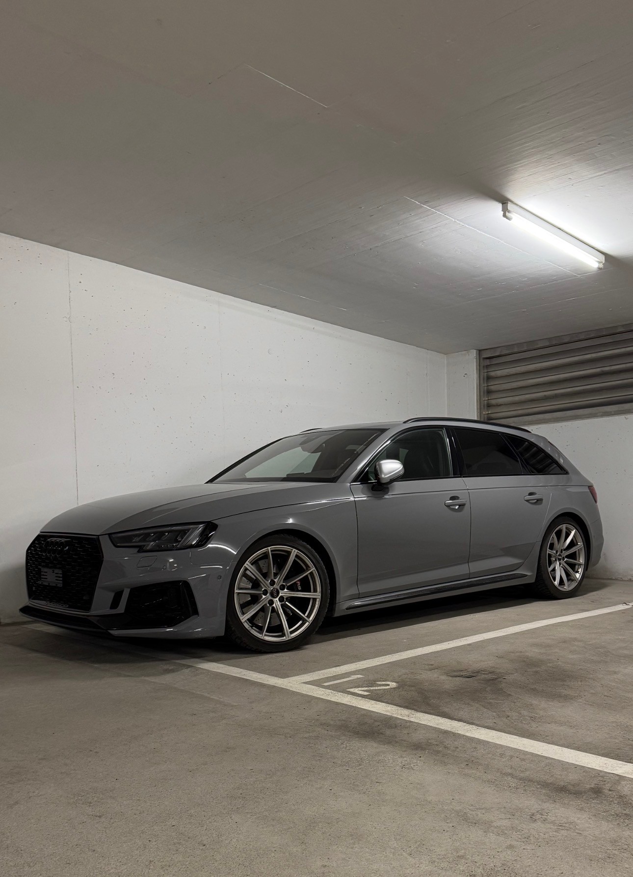 AUDI RS4 Avant 2.9 TFSI quattro tiptronic-image-7