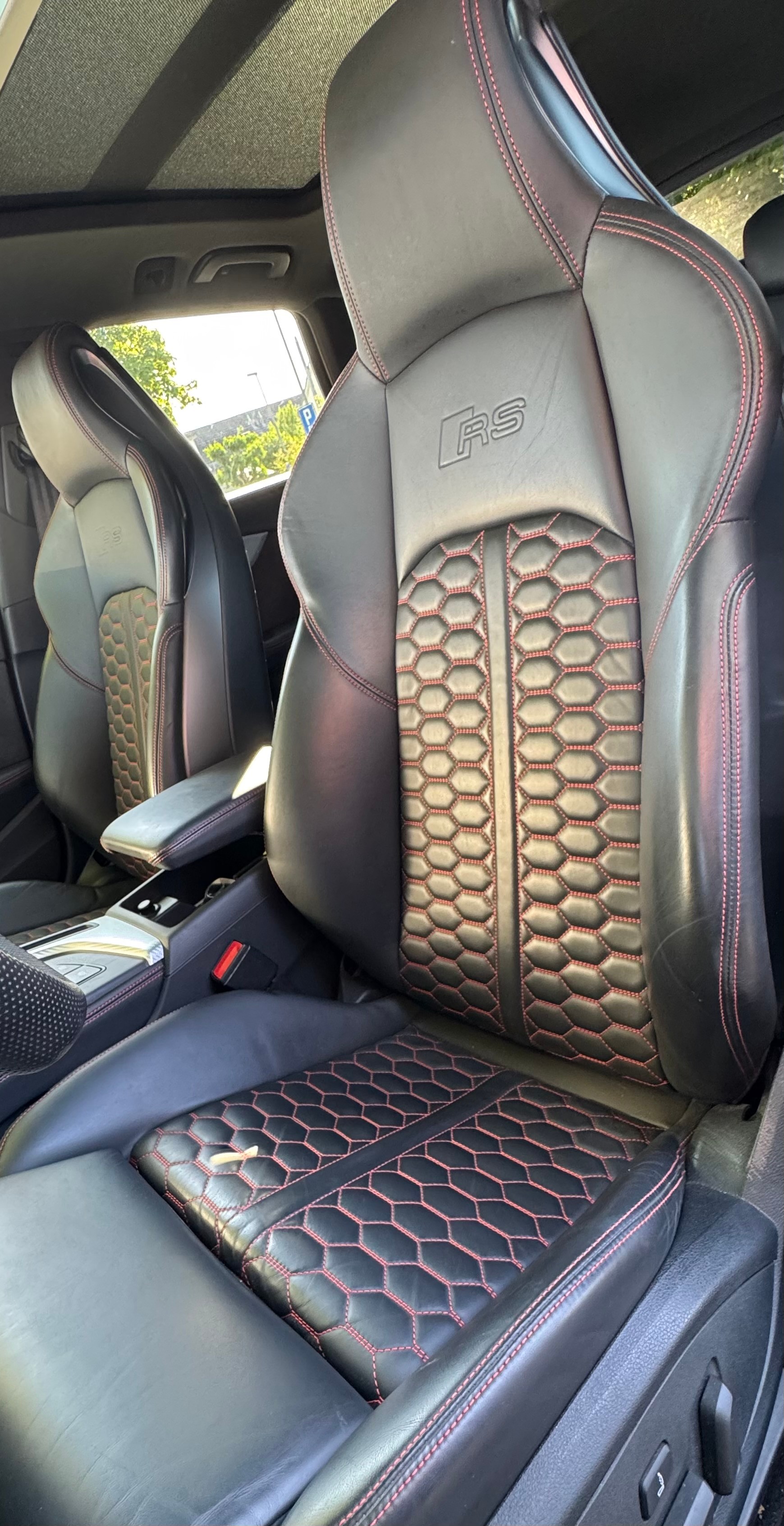 AUDI RS4 Avant 2.9 TFSI quattro tiptronic-image-11