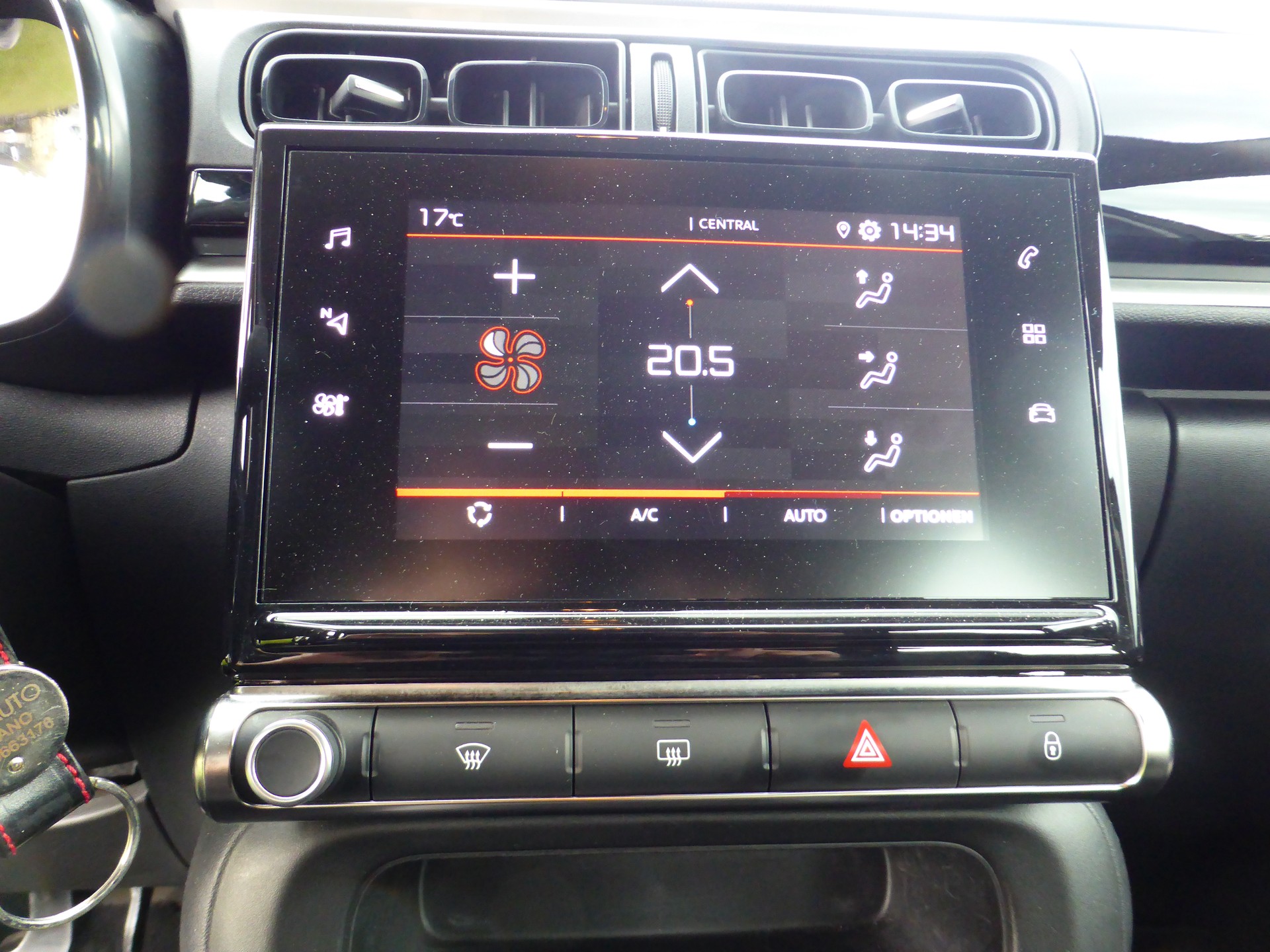 CITROEN C3 1.2i PureTech Feel-image-15