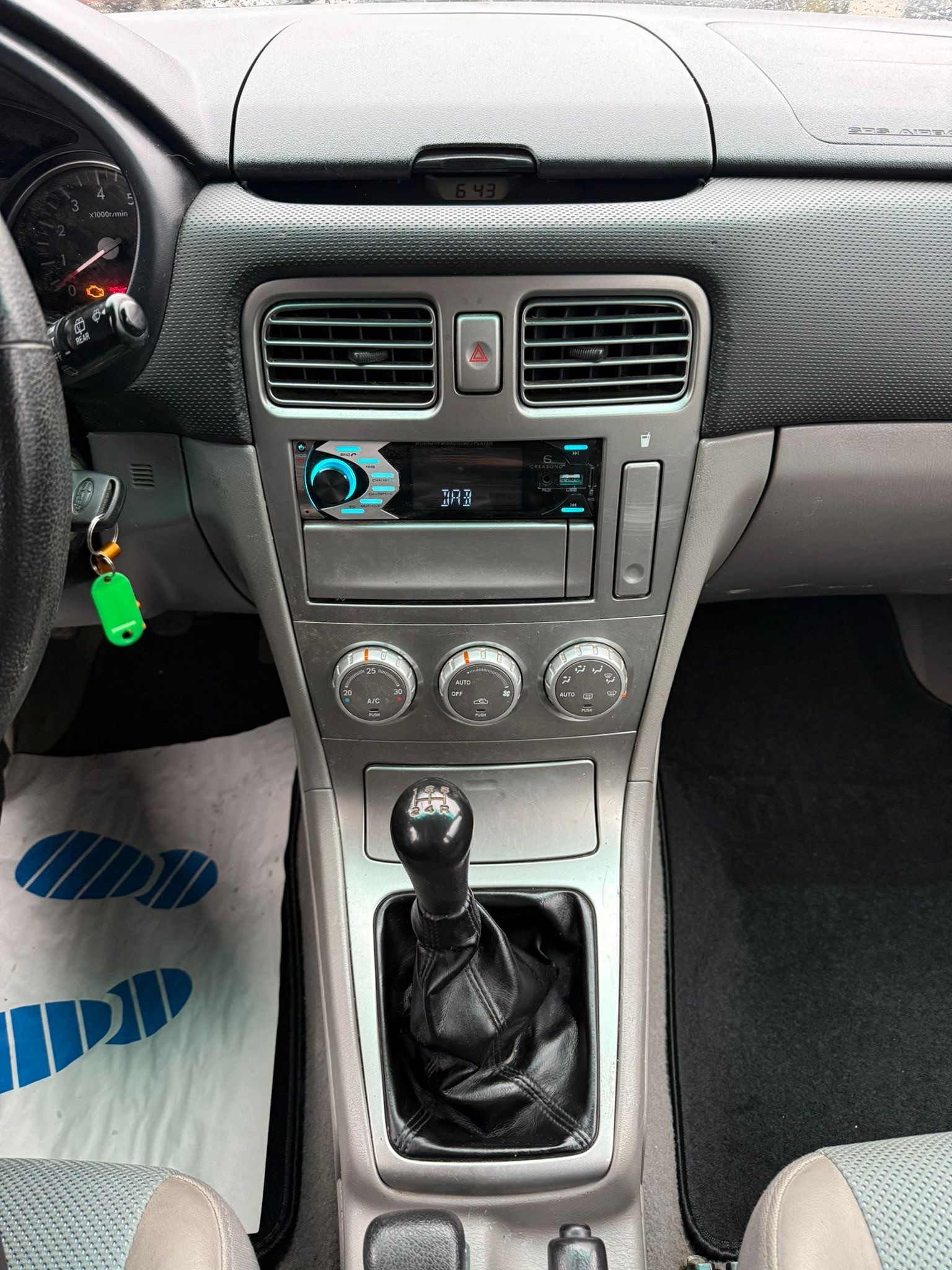 SUBARU Forester 2.0X-image-12