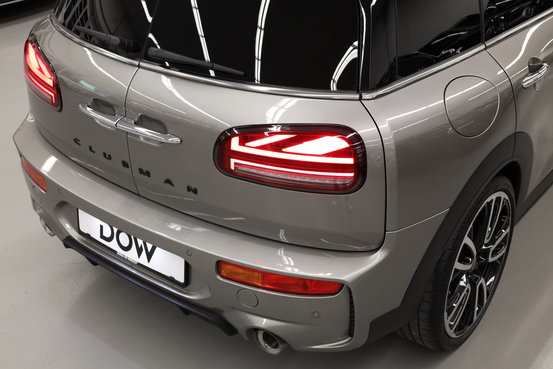 MINI Clubman F54 2.0i John Cooper Works ALL4-image-10