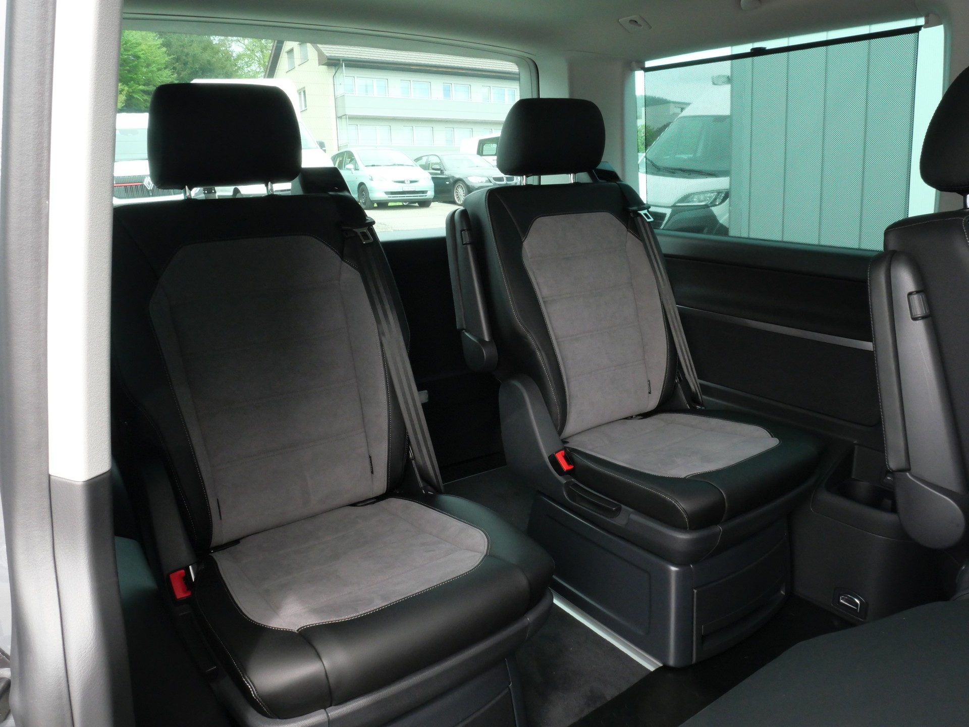 VW T6.1 Multivan 2.0 Bi-TDI Generation Six Highline 4Motion DSG *Neuzustand, CH-Auto*-image-9