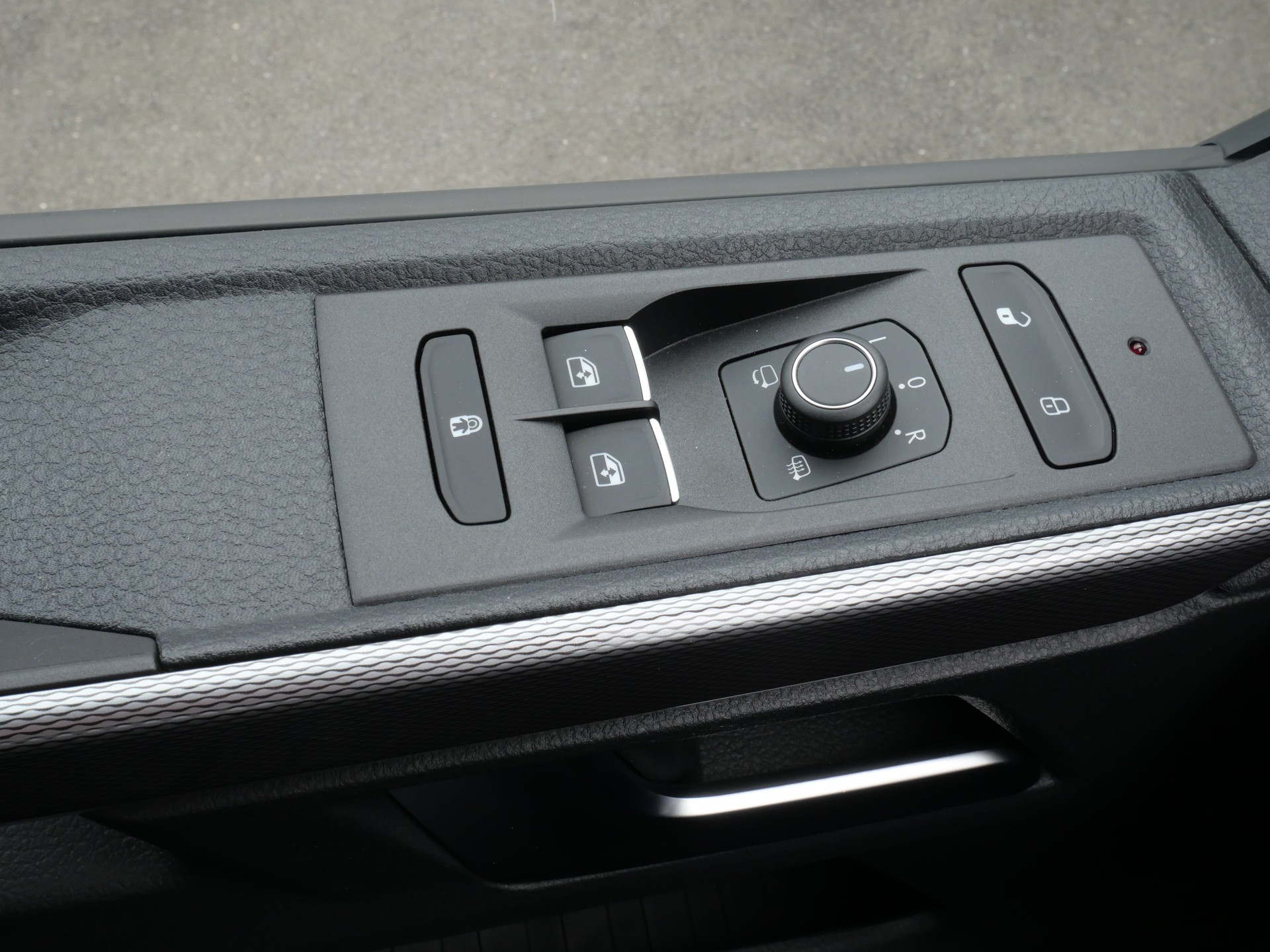 VW T6.1 Multivan 2.0 Bi-TDI Generation Six Highline 4Motion DSG *Neuzustand, CH-Auto*-image-23