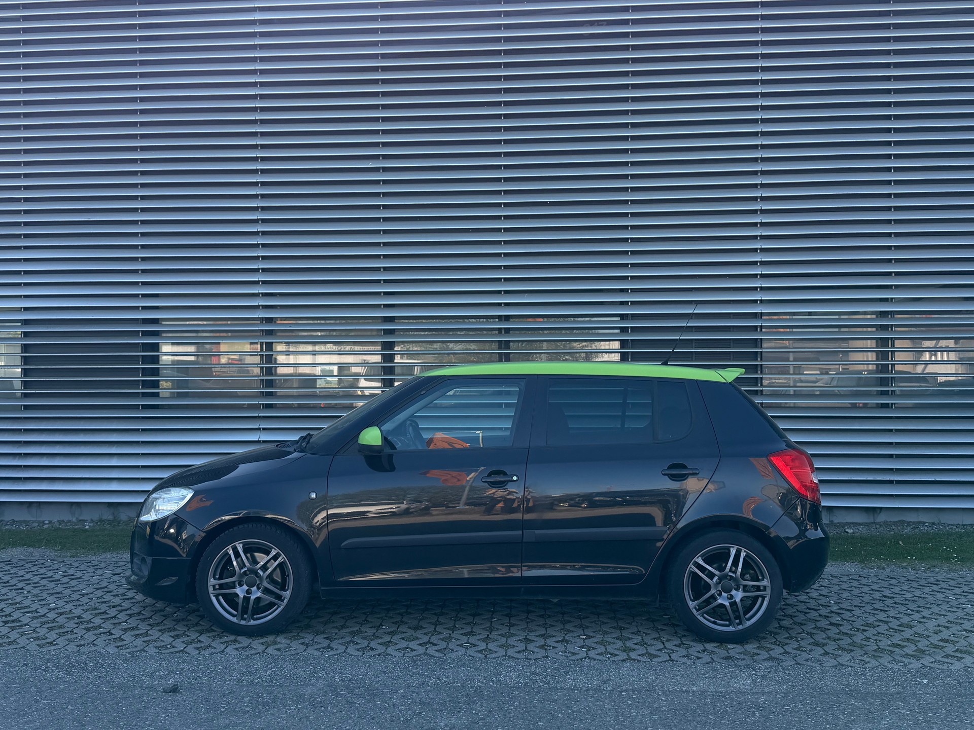 SKODA Fabia 1.9 TDI Sport Edition-image-4