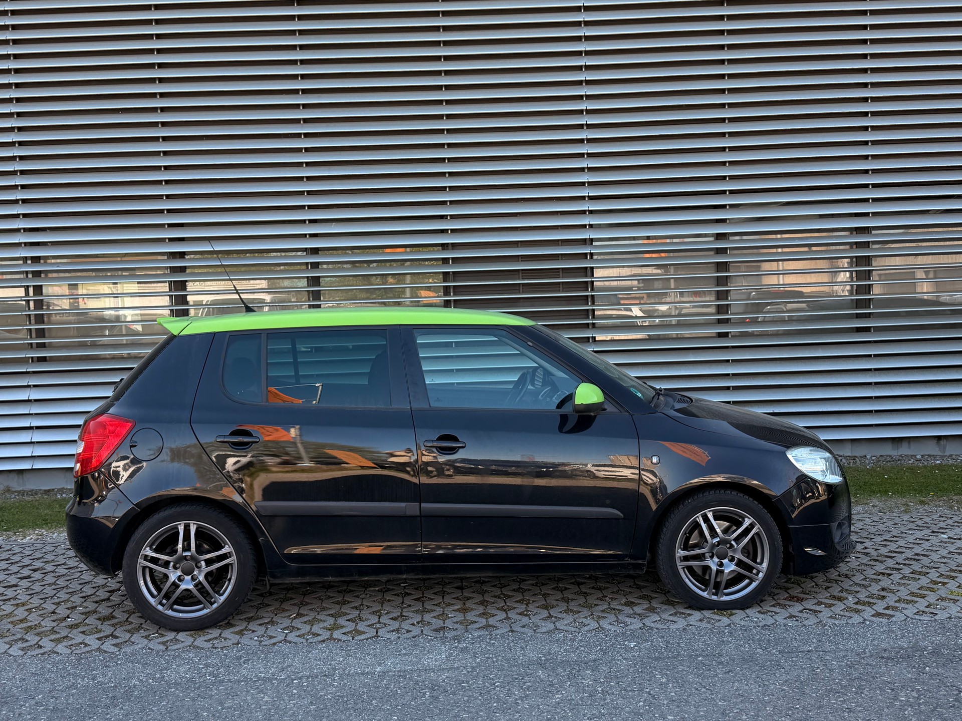 SKODA Fabia 1.9 TDI Sport Edition-image-2