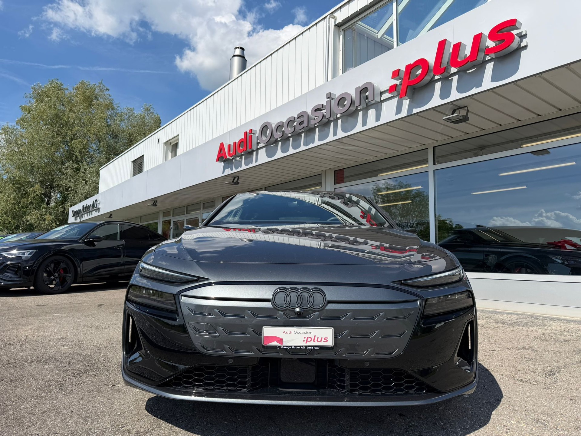 AUDI S6 Avant e-tron quattro-image-7