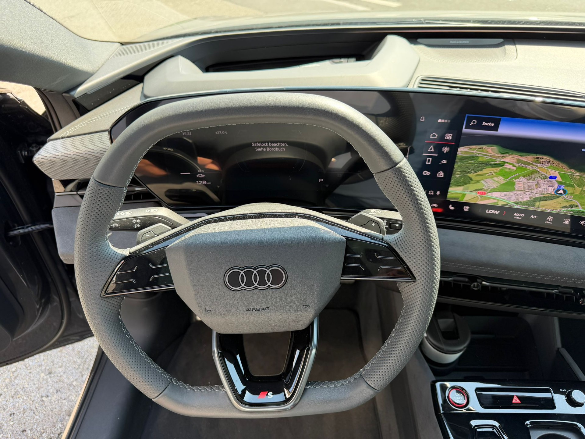 AUDI S6 Avant e-tron quattro-image-16