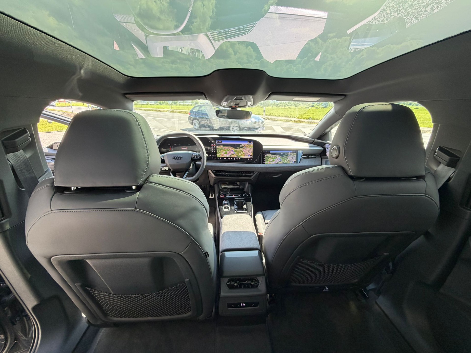 AUDI S6 Avant e-tron quattro-image-10