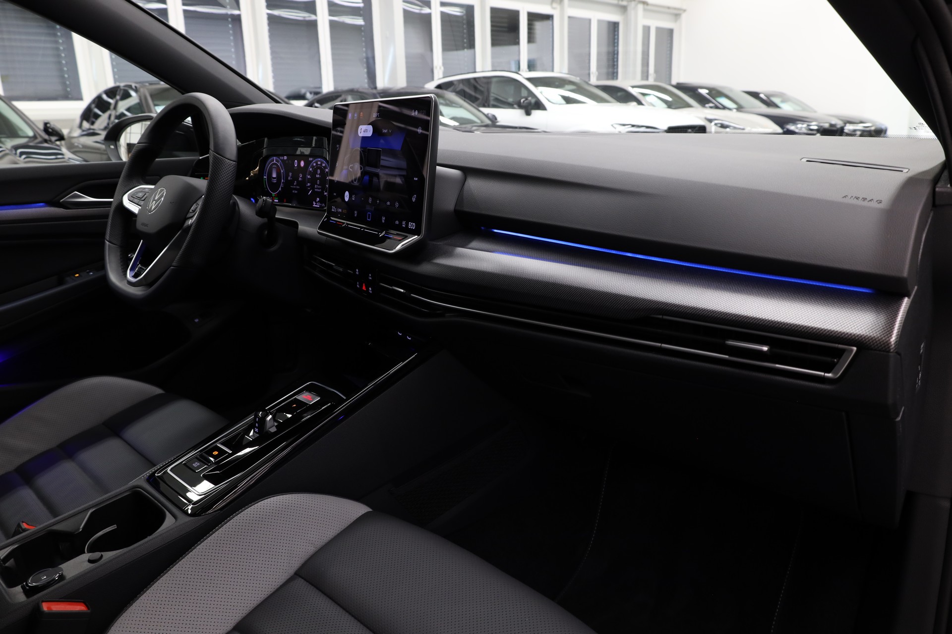 VW Golf VIII 1.5 TSI PHEV GTE DSG-image-16