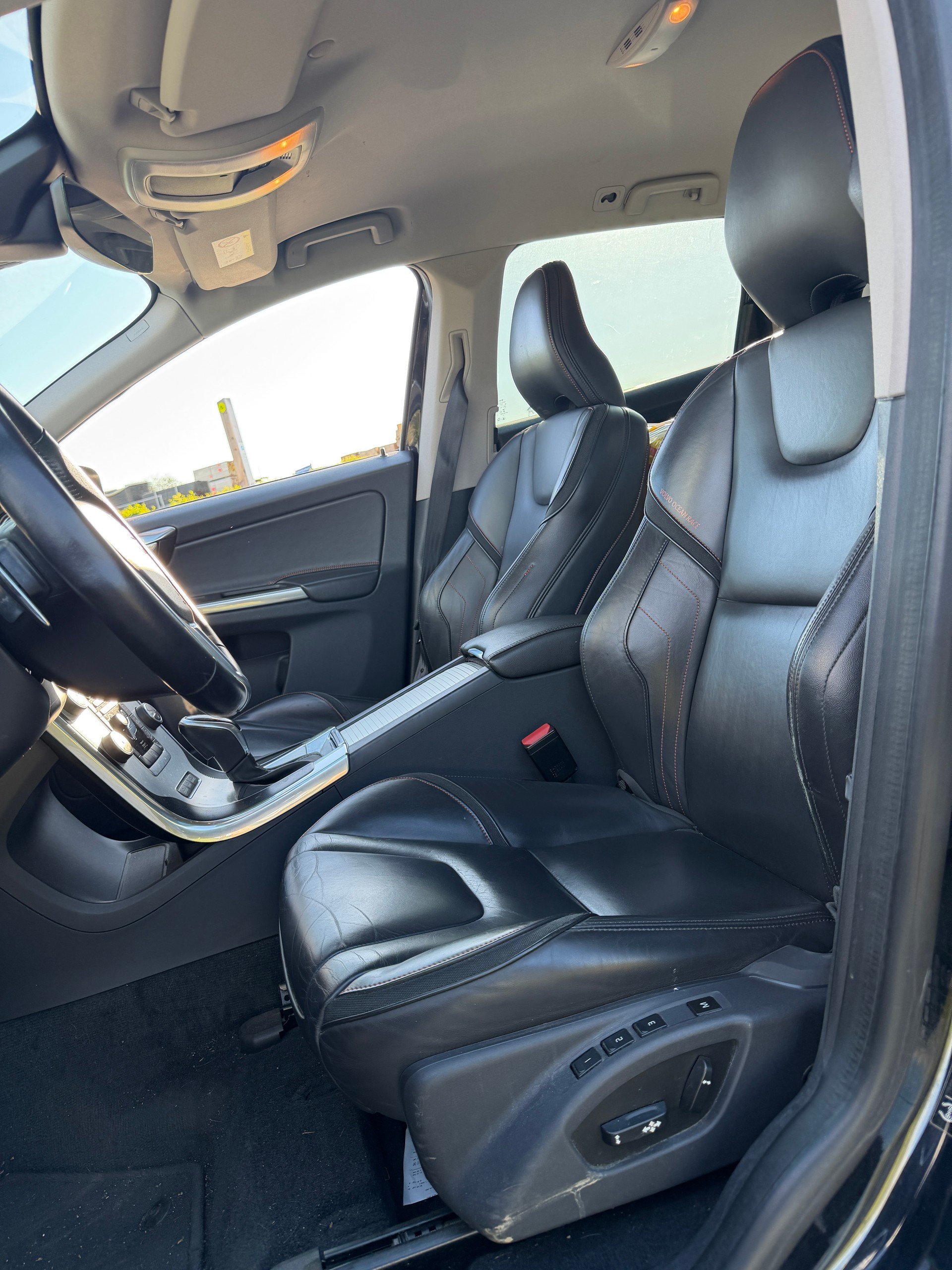VOLVO XC60 T5 AWD Kinetic Geartronic-image-8