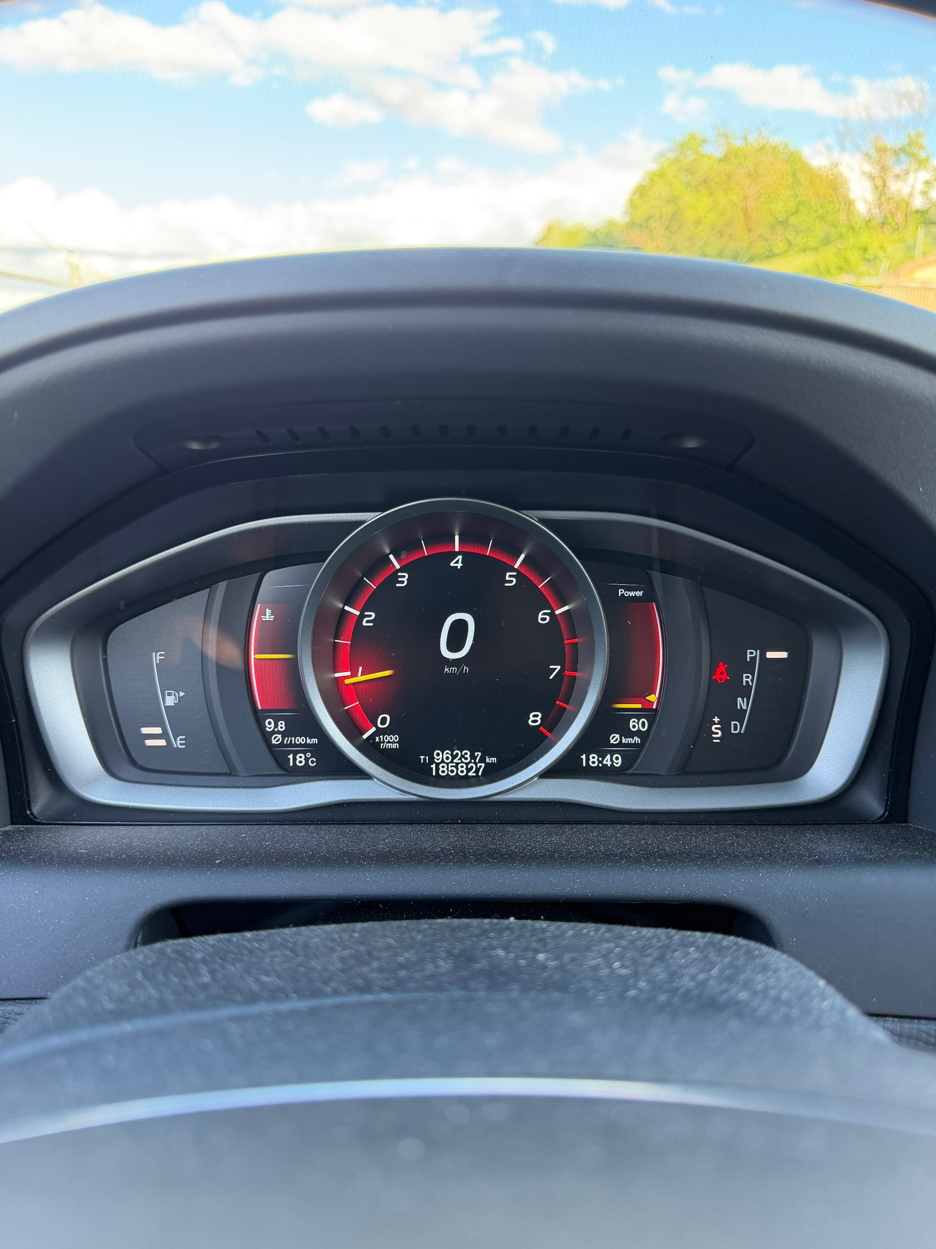 VOLVO XC60 T5 AWD Kinetic Geartronic-image-13