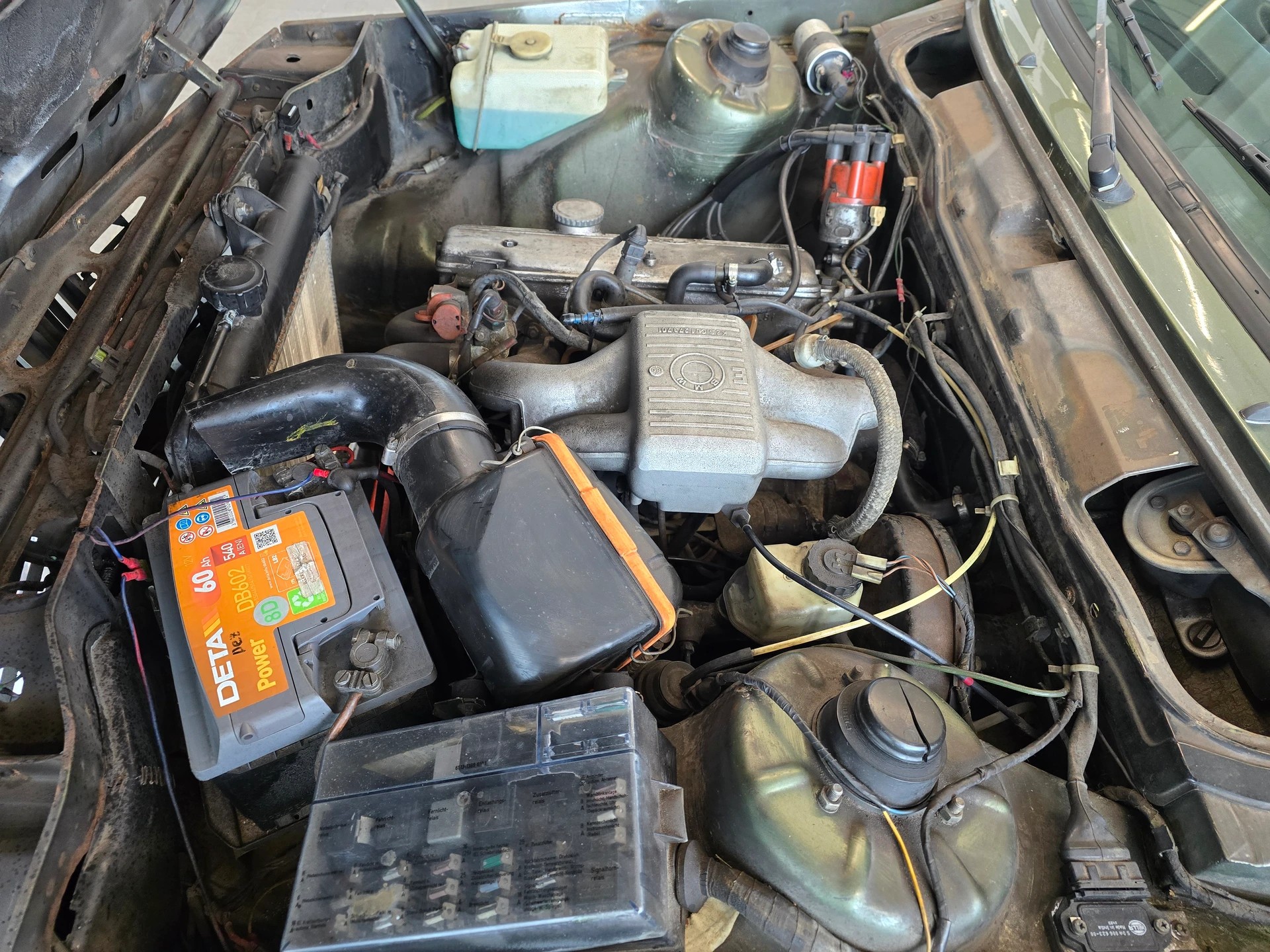 BMW 318 I-image-23