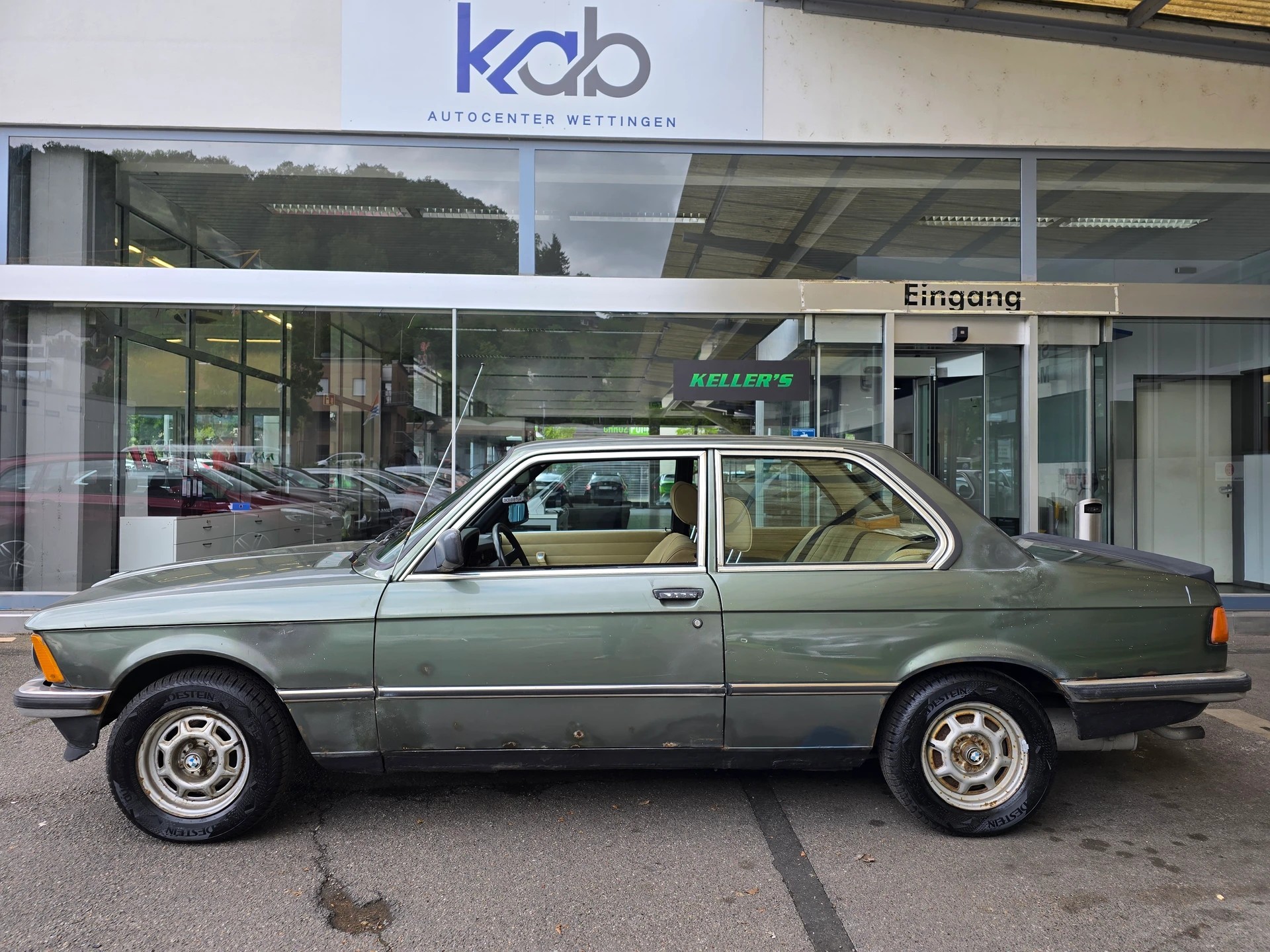 BMW 318 I-image-5