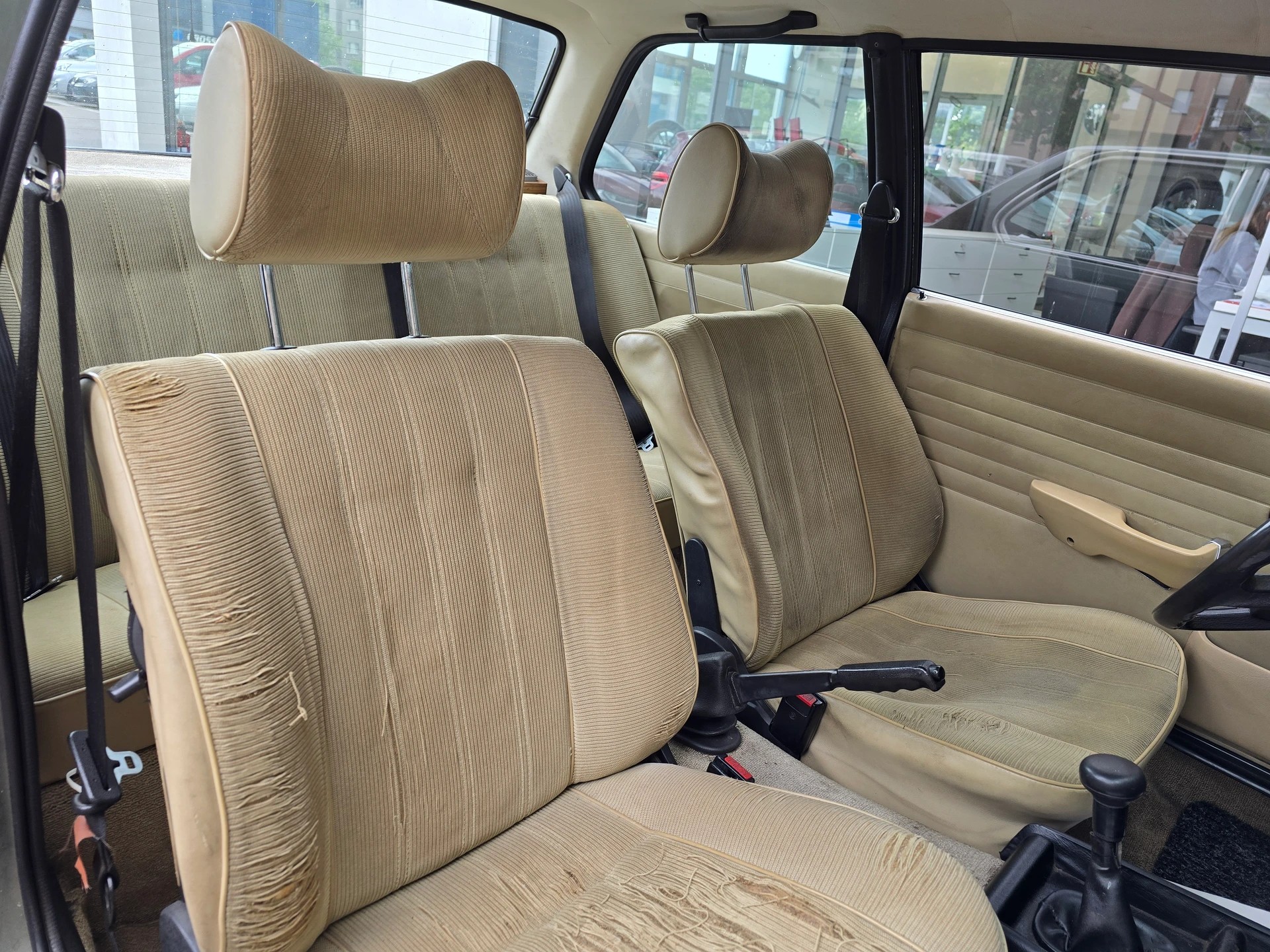 BMW 318 I-image-17
