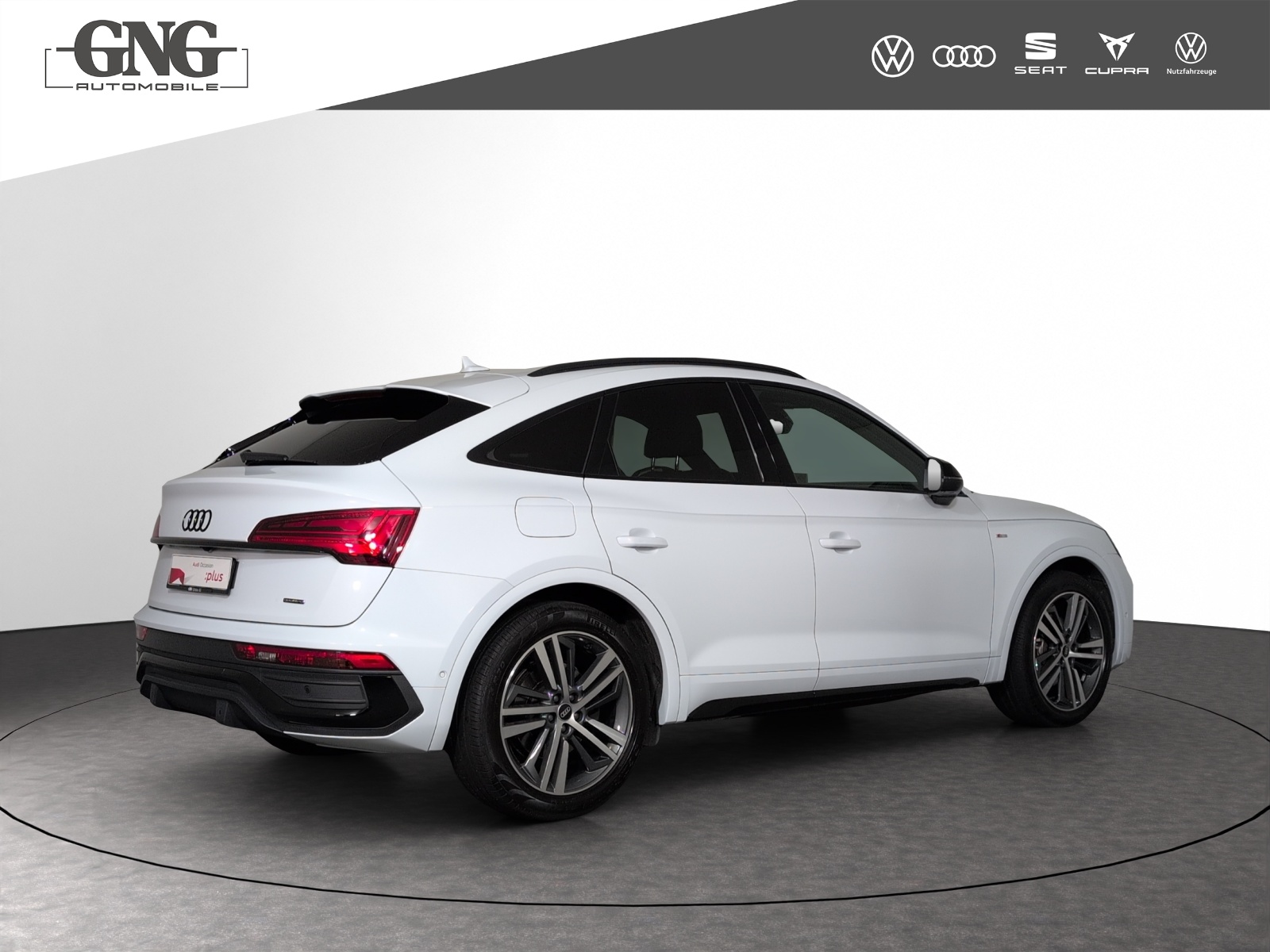 AUDI Q5 Sportback 40 TDI Blackedition quattro S-tronic-image-2