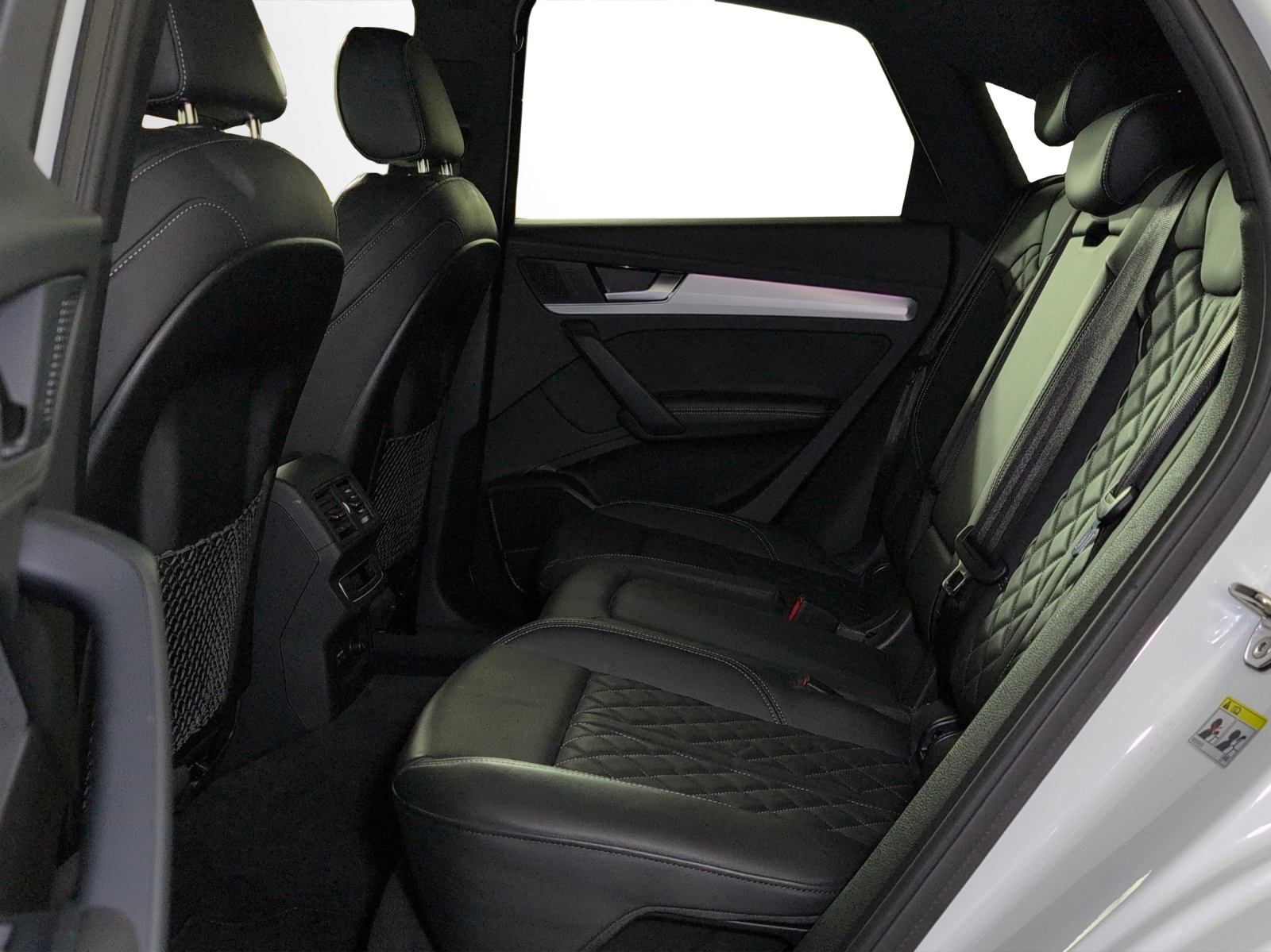 AUDI Q5 Sportback 40 TDI Blackedition quattro S-tronic-image-7