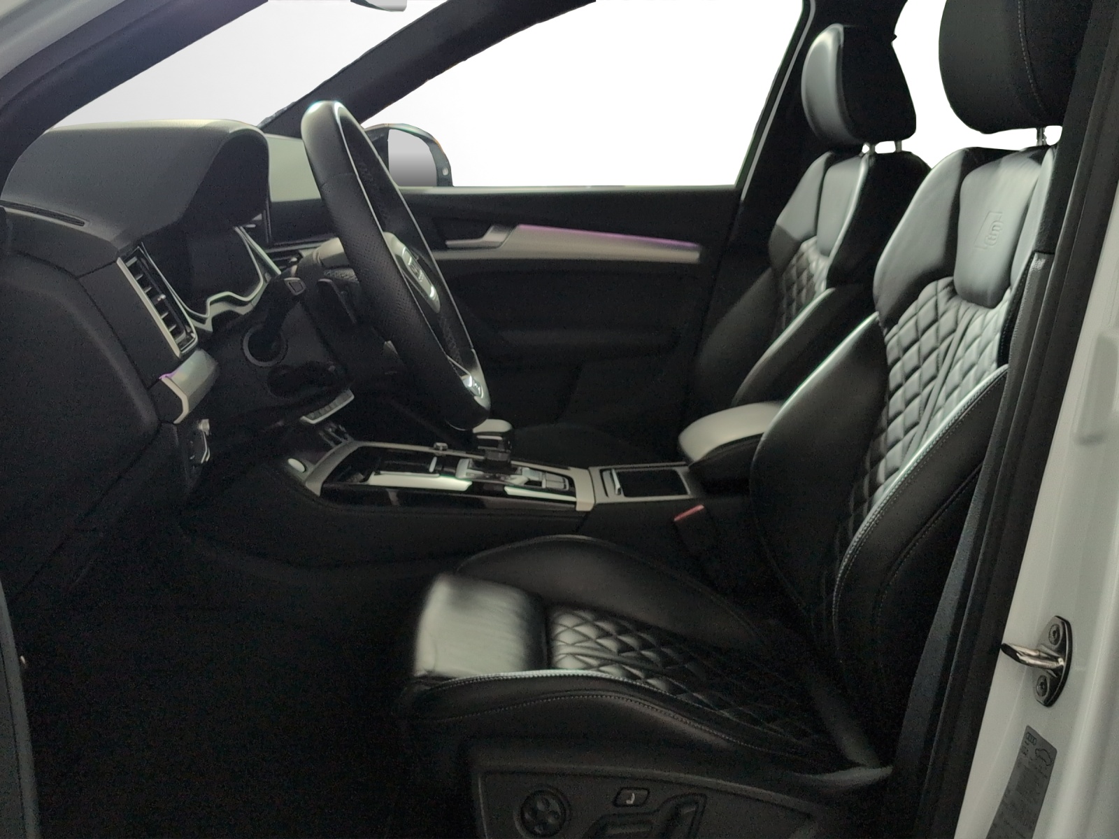 AUDI Q5 Sportback 40 TDI Blackedition quattro S-tronic-image-5