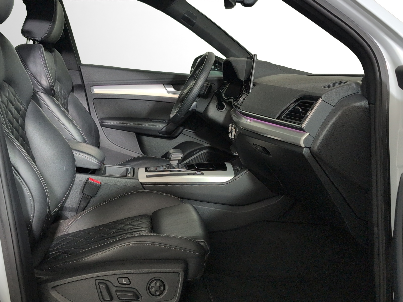 AUDI Q5 Sportback 40 TDI Blackedition quattro S-tronic-image-6