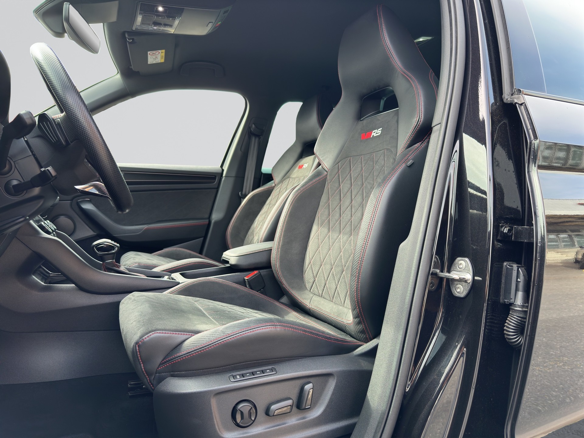 SKODA Kodiaq RS 2.0 TSI 4x4-image-5