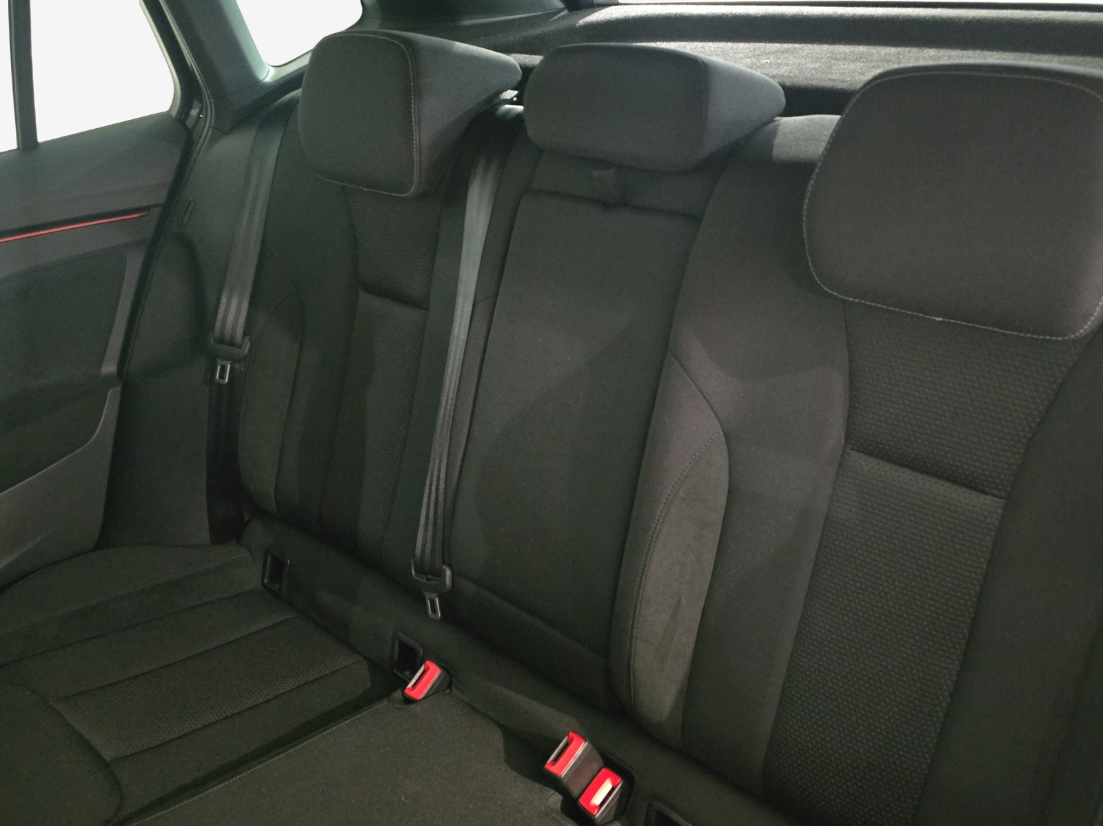 SKODA Kamiq 1.0 TSI Selection DSG-image-11