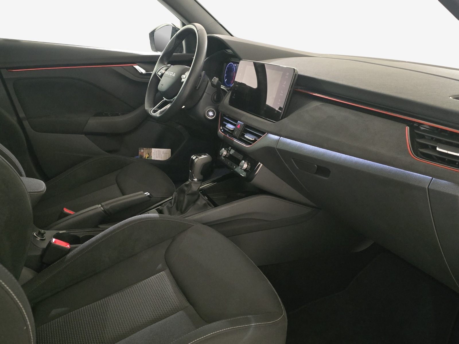SKODA Kamiq 1.0 TSI Selection DSG-image-14