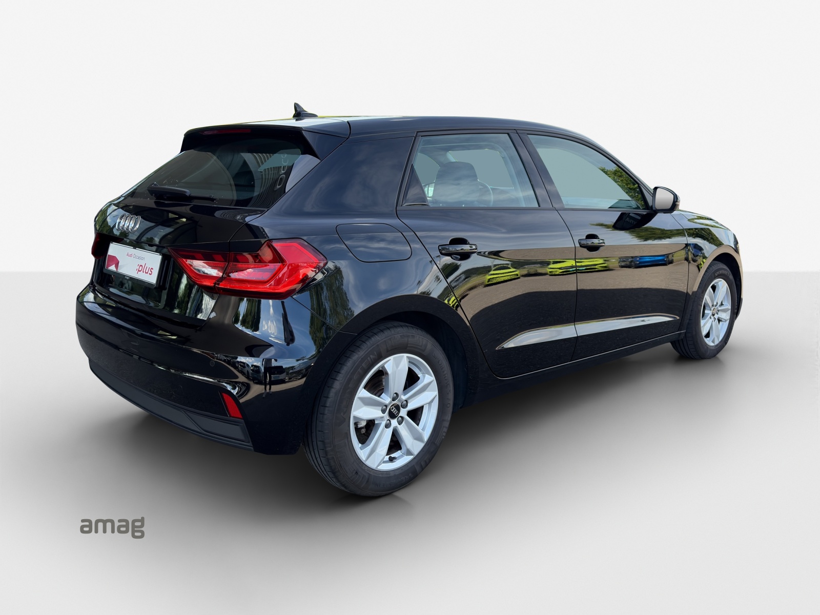 AUDI A1 Sportback 30 TFSI Attraction S-tronic-image-4