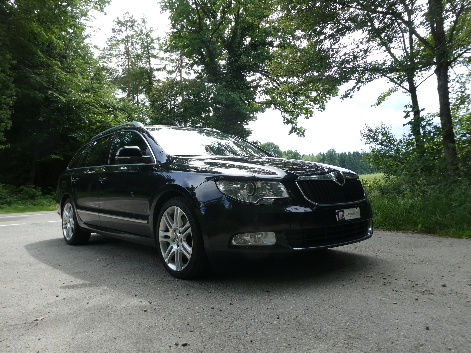 SKODA Superb Combi 2.0 TSI Elegance DSG-image-1