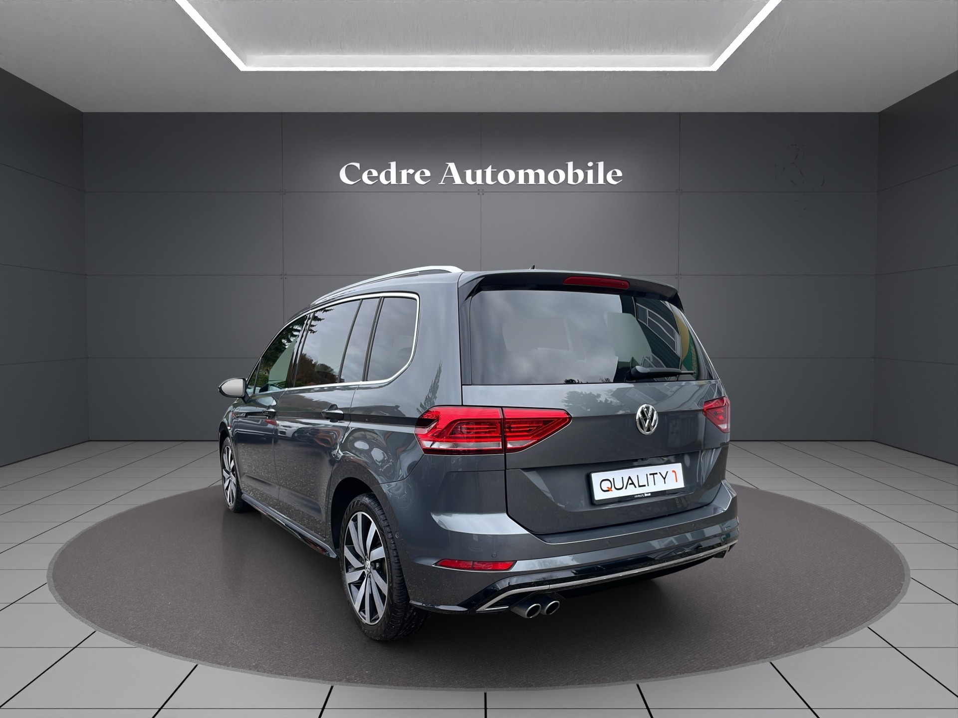 VW Touran 2.0 TDI BlueMotion R-Line Technology Highline DSG-image-3