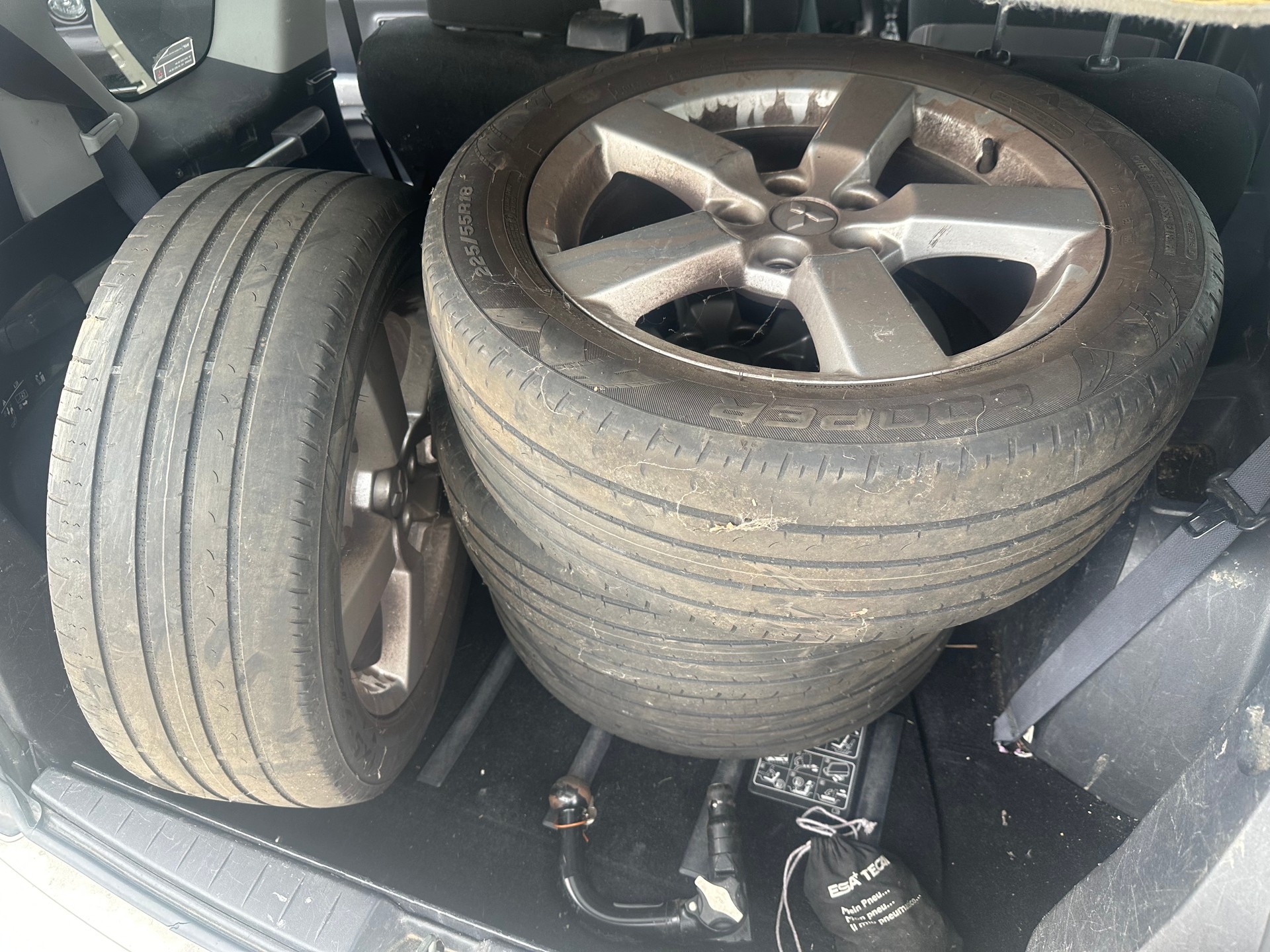 MITSUBISHI Outlander 2.2 DID Intense 4WD-image-10