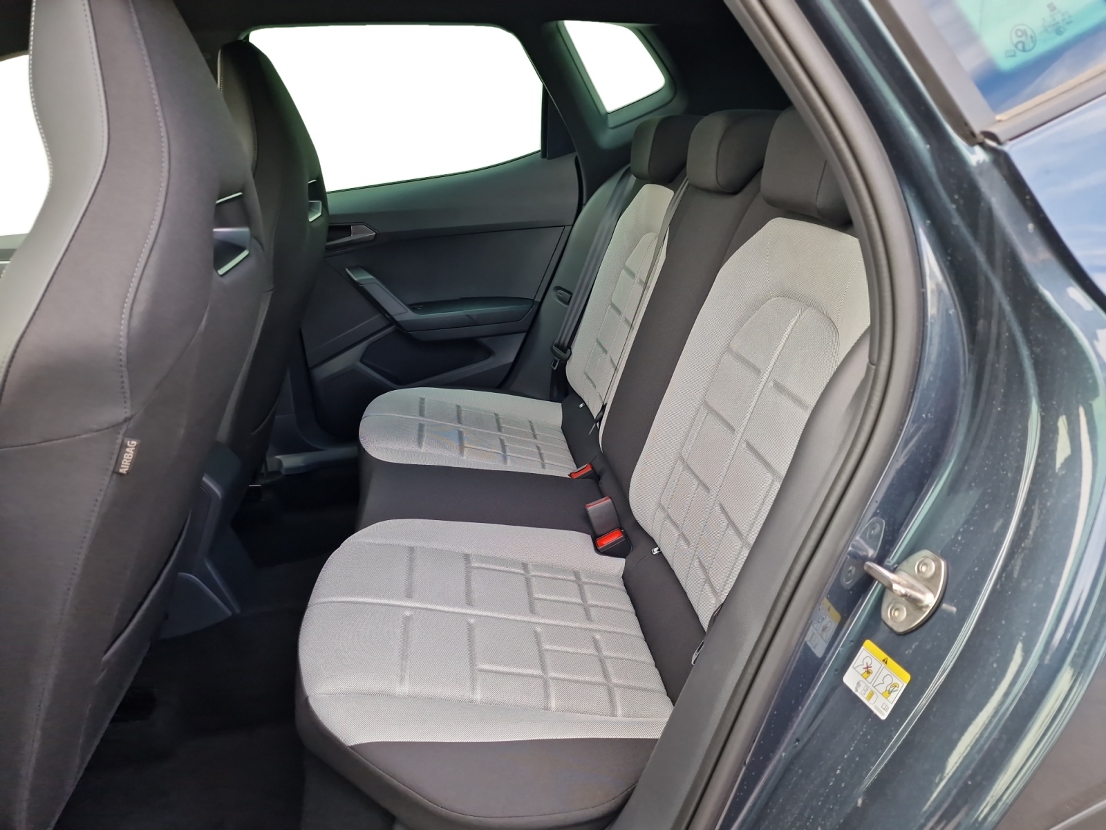 SEAT Arona 1.0 EcoTSI FR DSG NEW Model 2026-image-15
