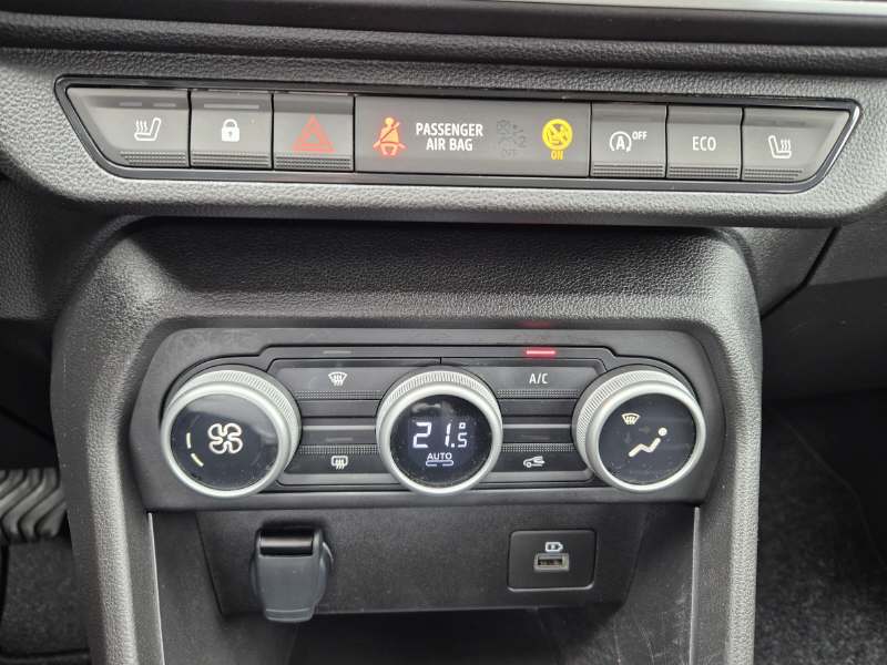 DACIA Sandero 1.0 TCe Expression-image-10
