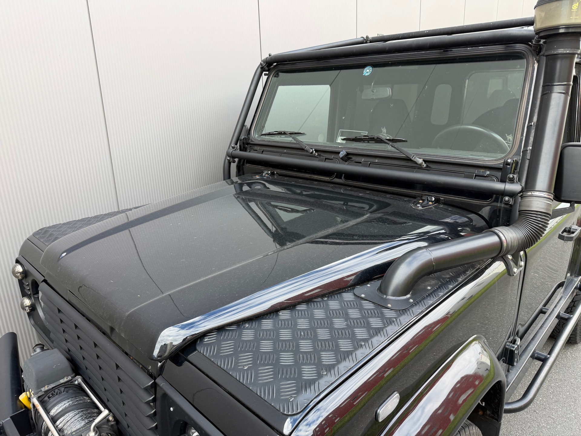 LAND ROVER Defender 90 300TDi SAFETY-image-13