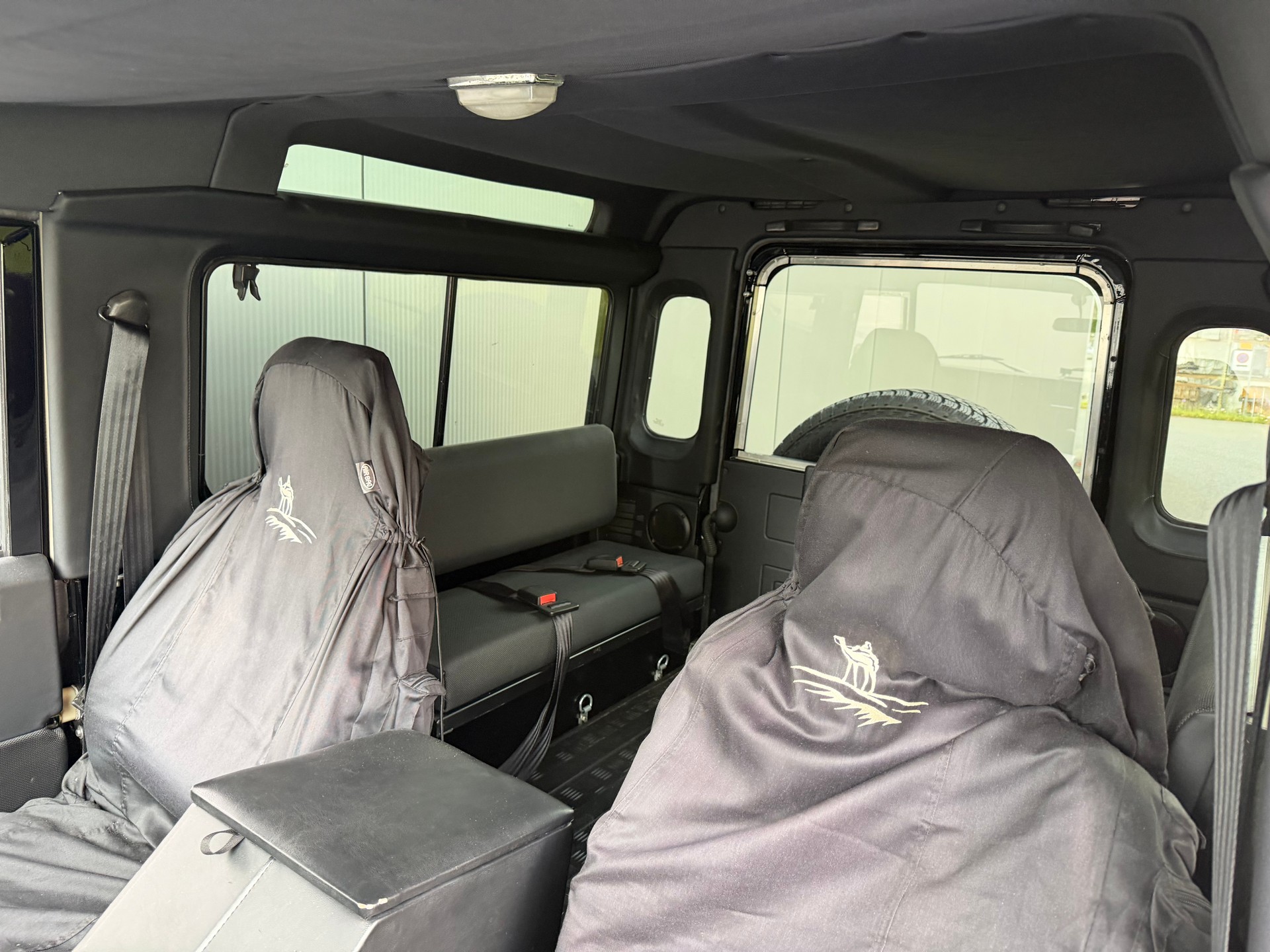 LAND ROVER Defender 90 300TDi SAFETY-image-7