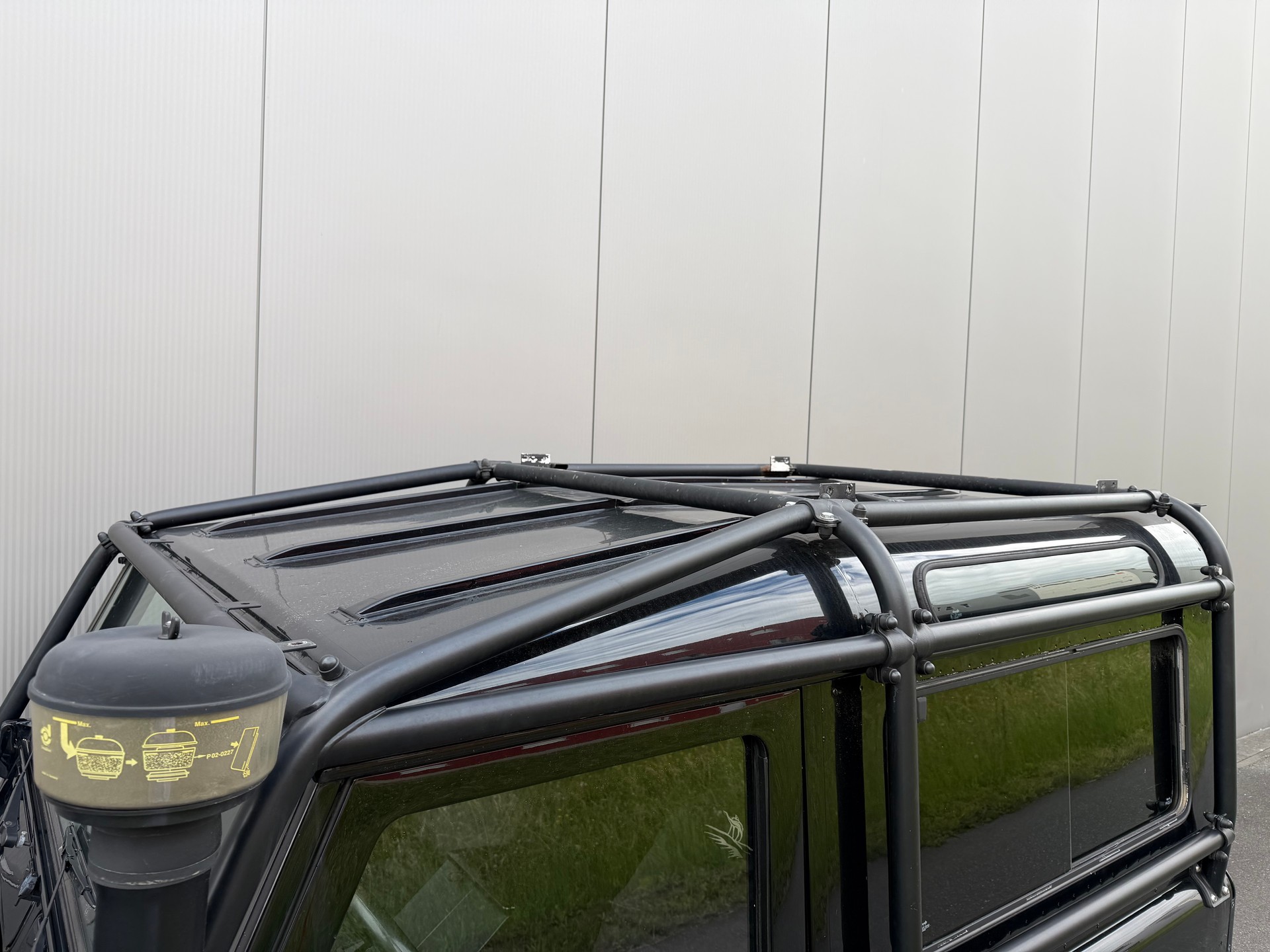LAND ROVER Defender 90 300TDi SAFETY-image-14