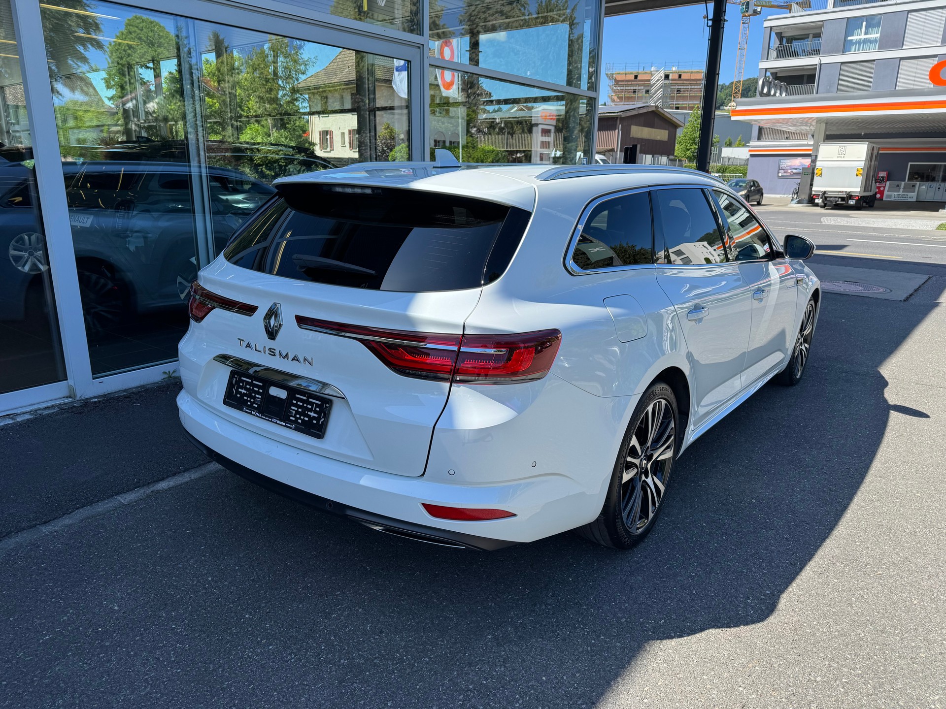 RENAULT Talisman Grandtour 2.0 Blue dCi Initiale Paris EDC-image-5