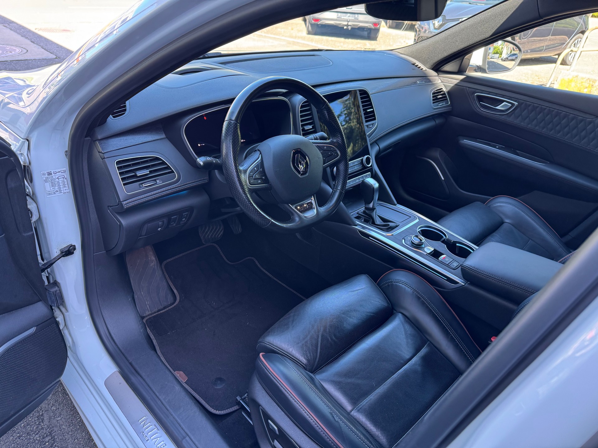 RENAULT Talisman Grandtour 2.0 Blue dCi Initiale Paris EDC-image-12