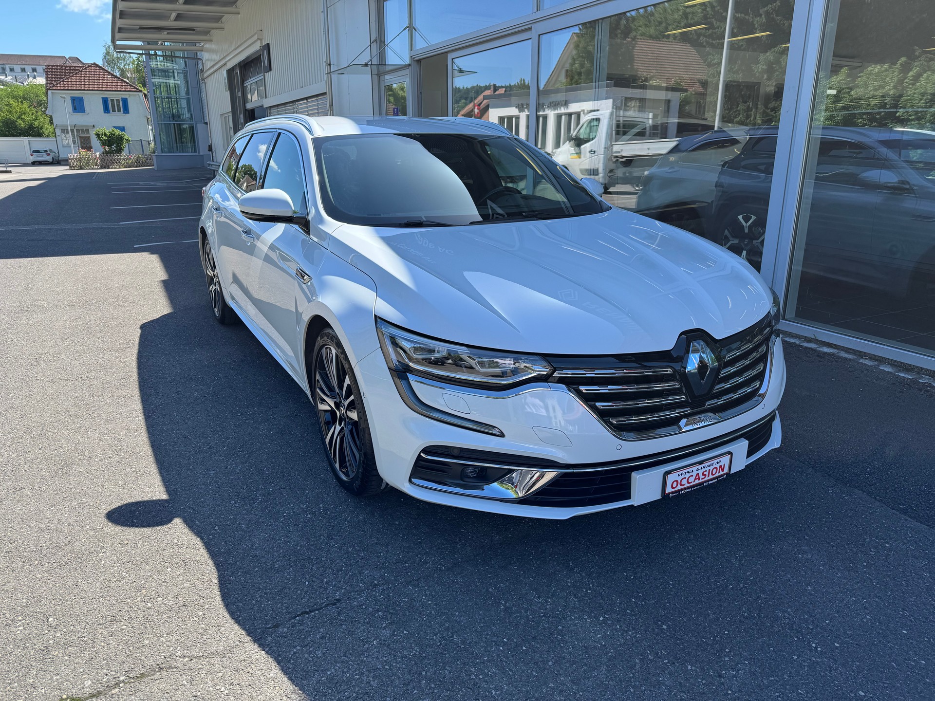 RENAULT Talisman Grandtour 2.0 Blue dCi Initiale Paris EDC-image-4