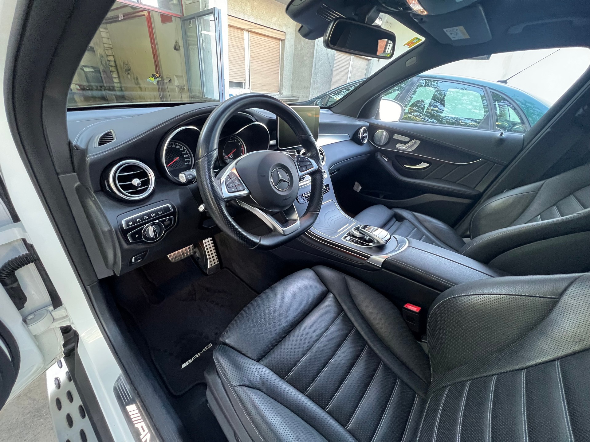 MERCEDES-BENZ GLC Coupé 43 AMG 4Matic 9G-Tronic-image-3