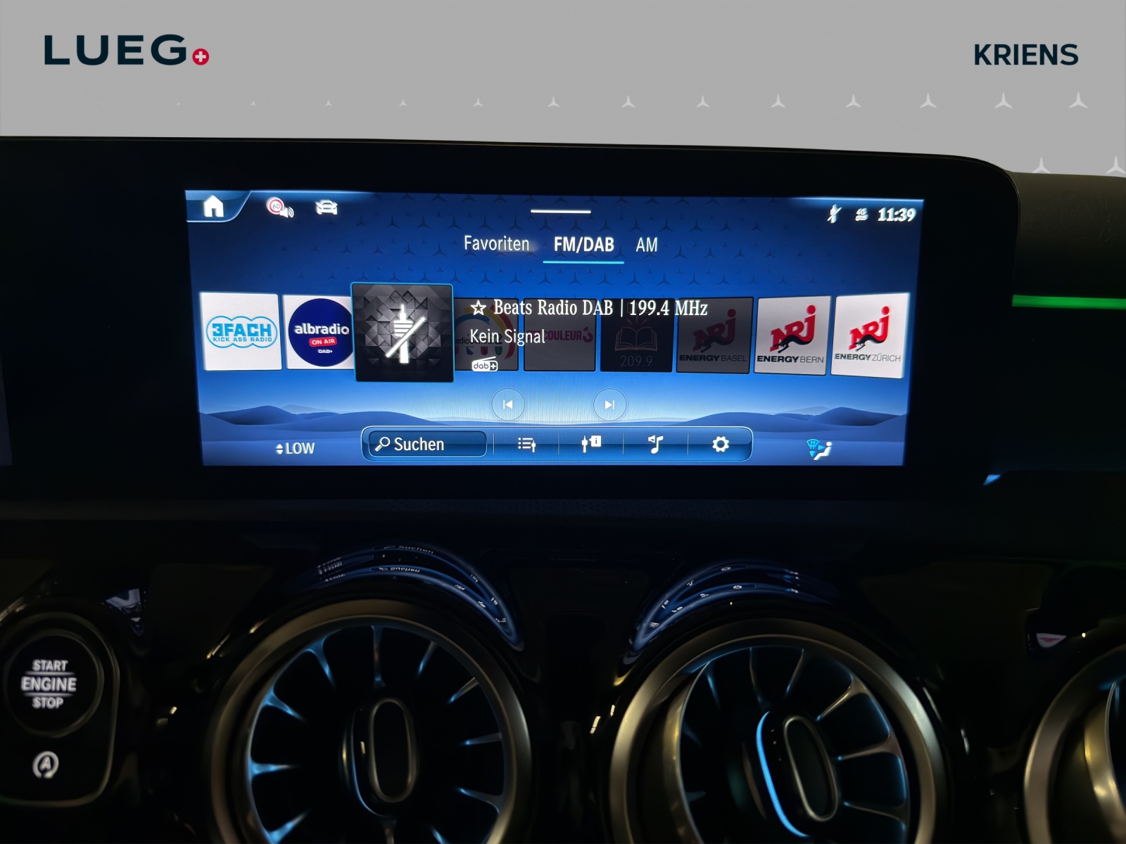 MERCEDES-BENZ A 200 d - AMG / Rückfahrkamera / Standheizung / Sitzmemory / Winkel-Assistent-image-11