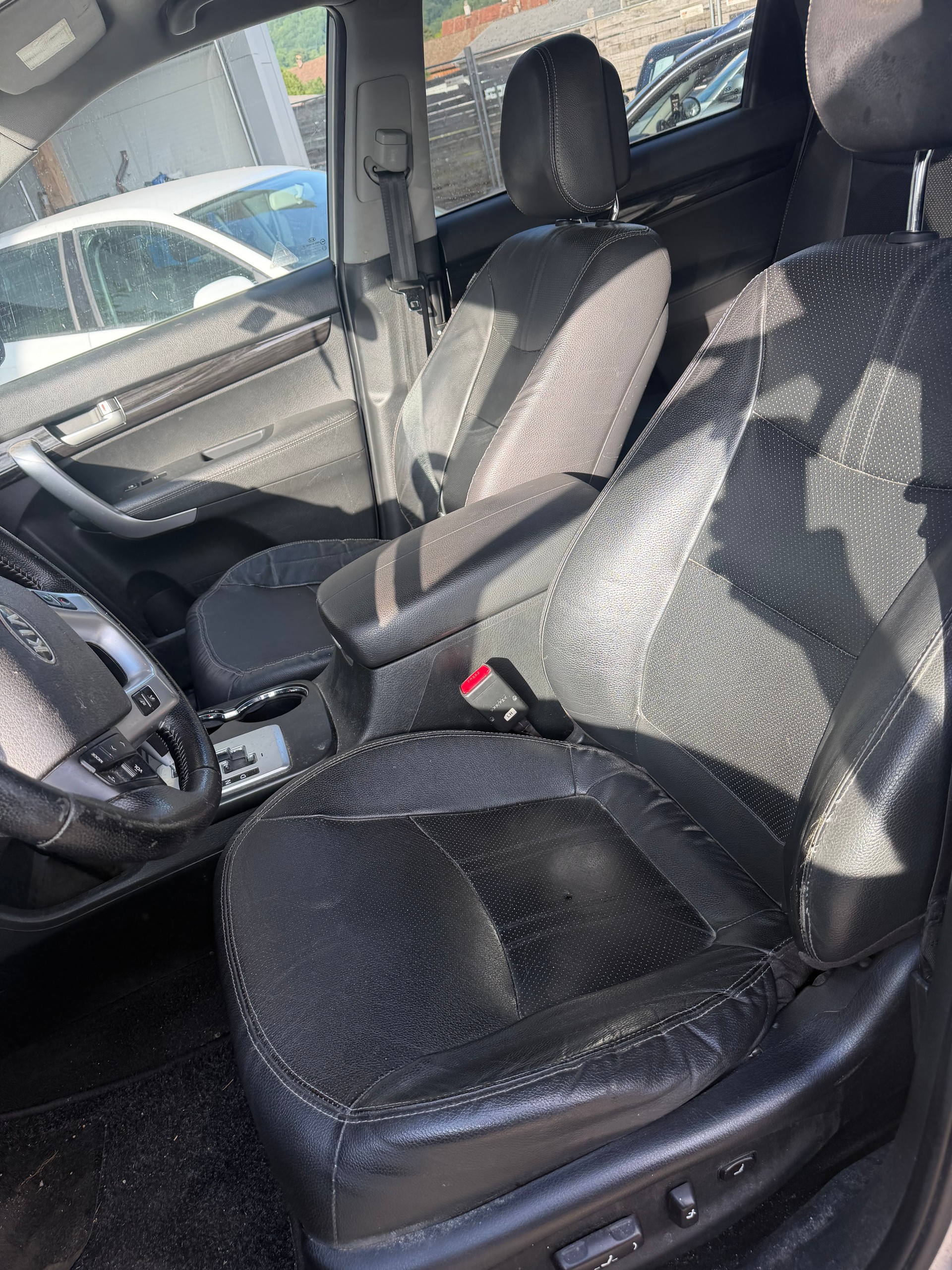 KIA Sorento 2.2 CRDI Style Automatic-image-7