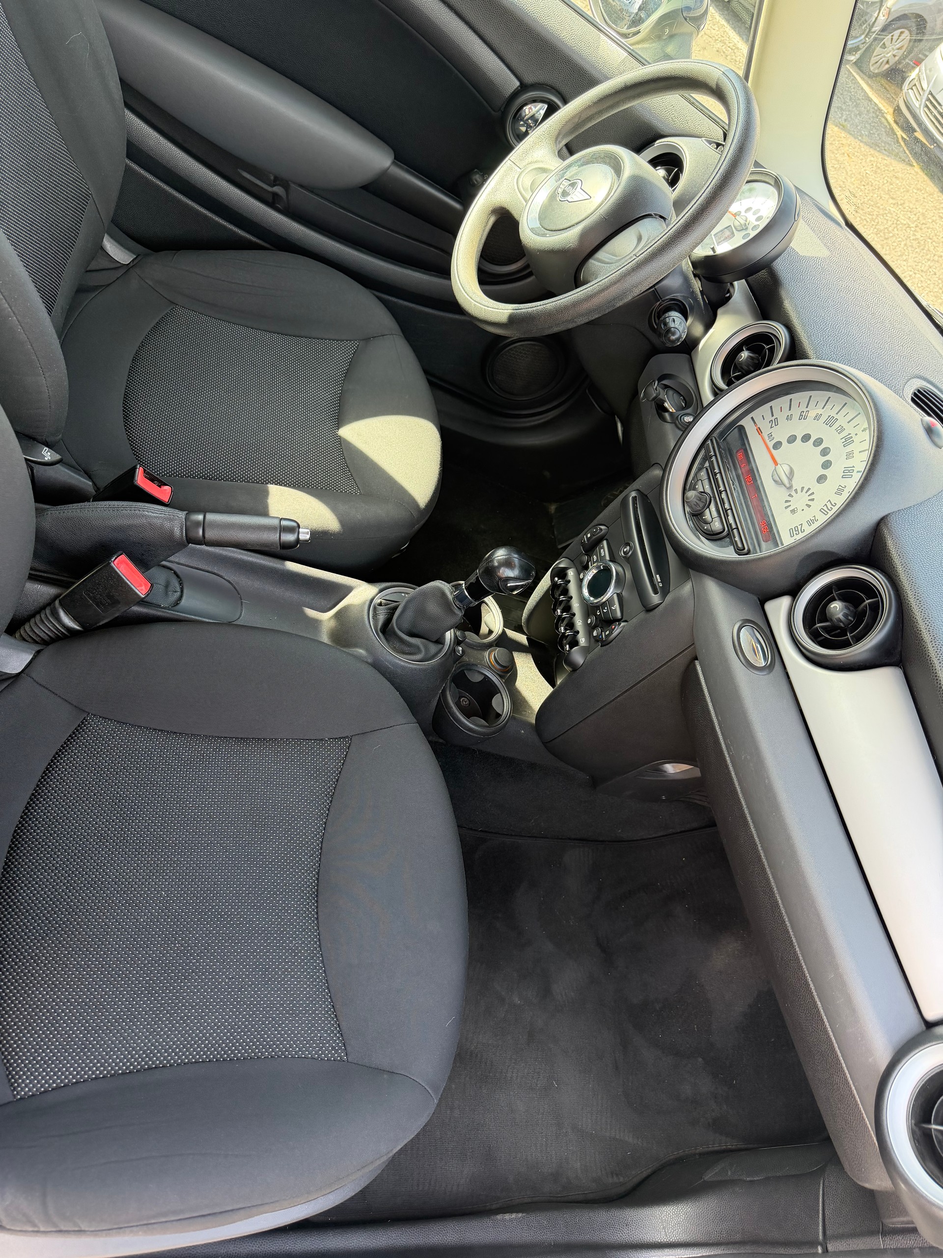 MINI One Steptronic-image-5